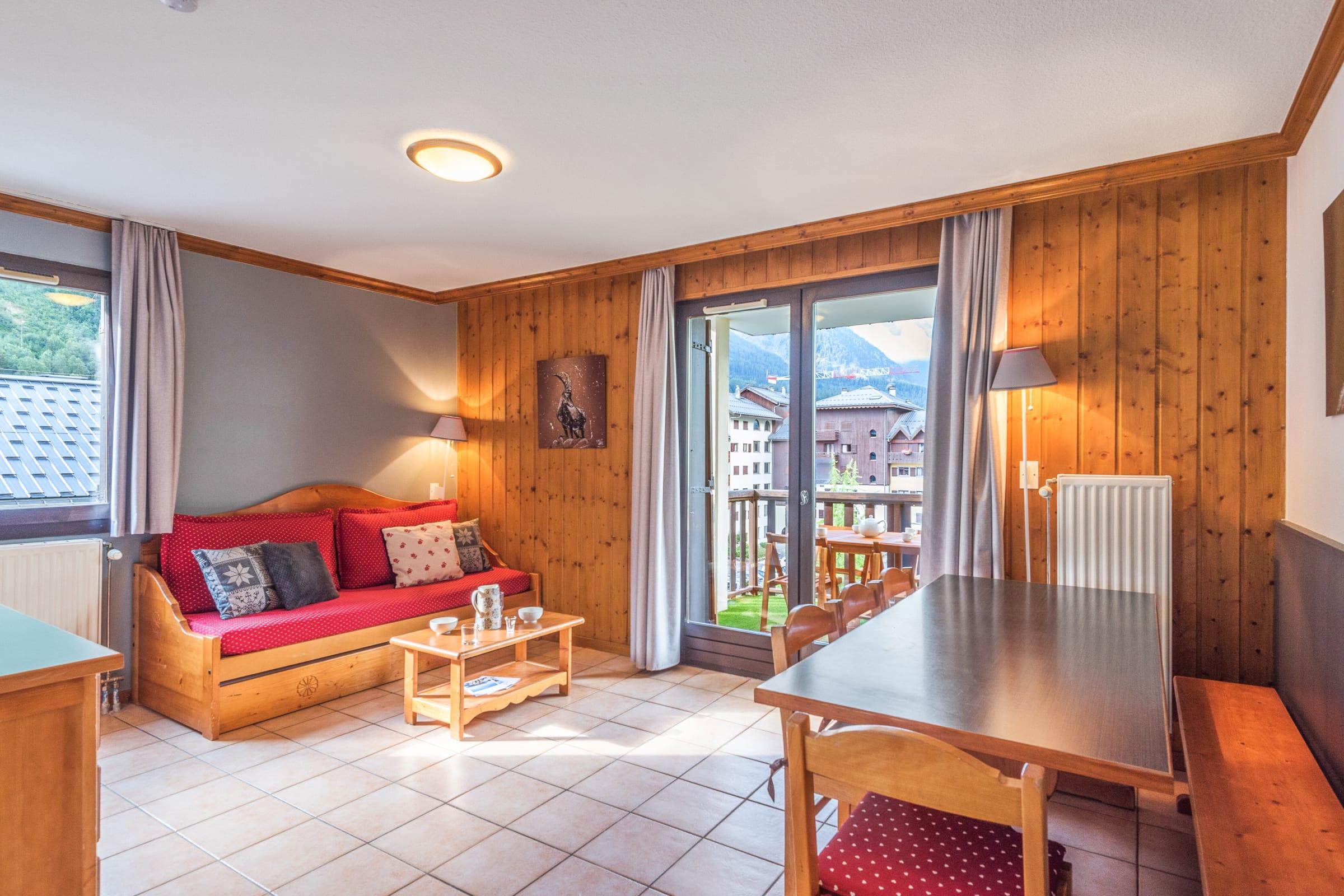 Charming flat with mountain views in Chamonix