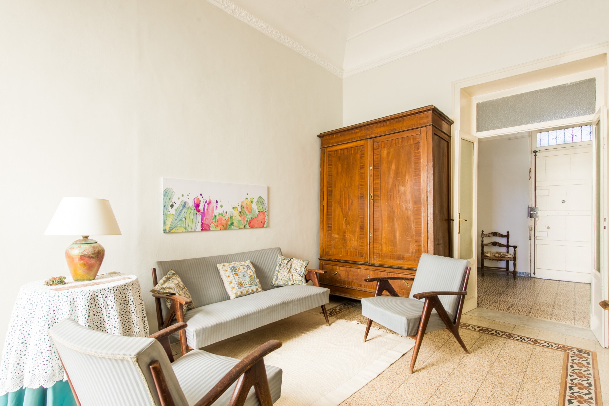 Property Image 2 - Classic Apartment with Panoramic View of Norman Palace