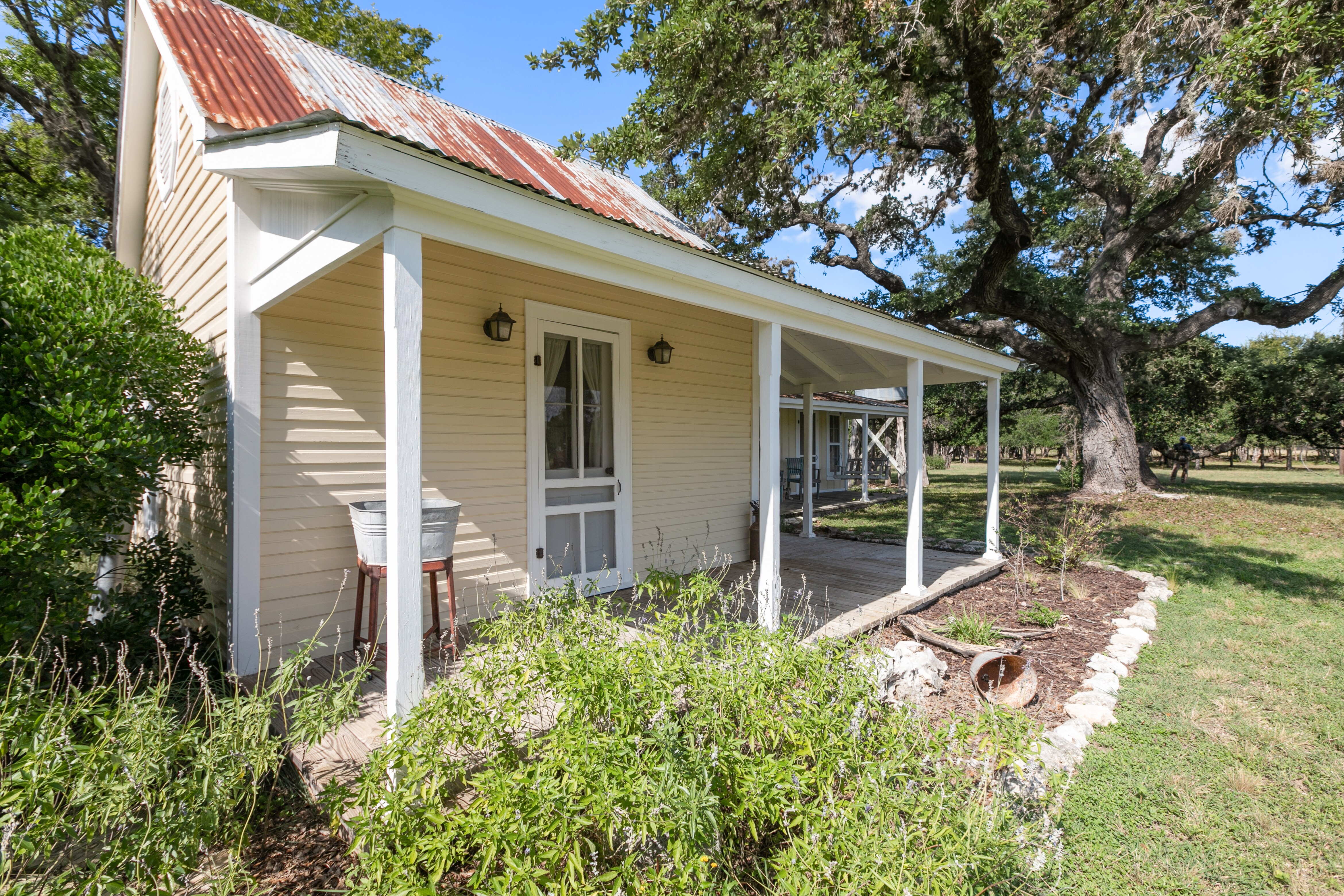 Porch . 