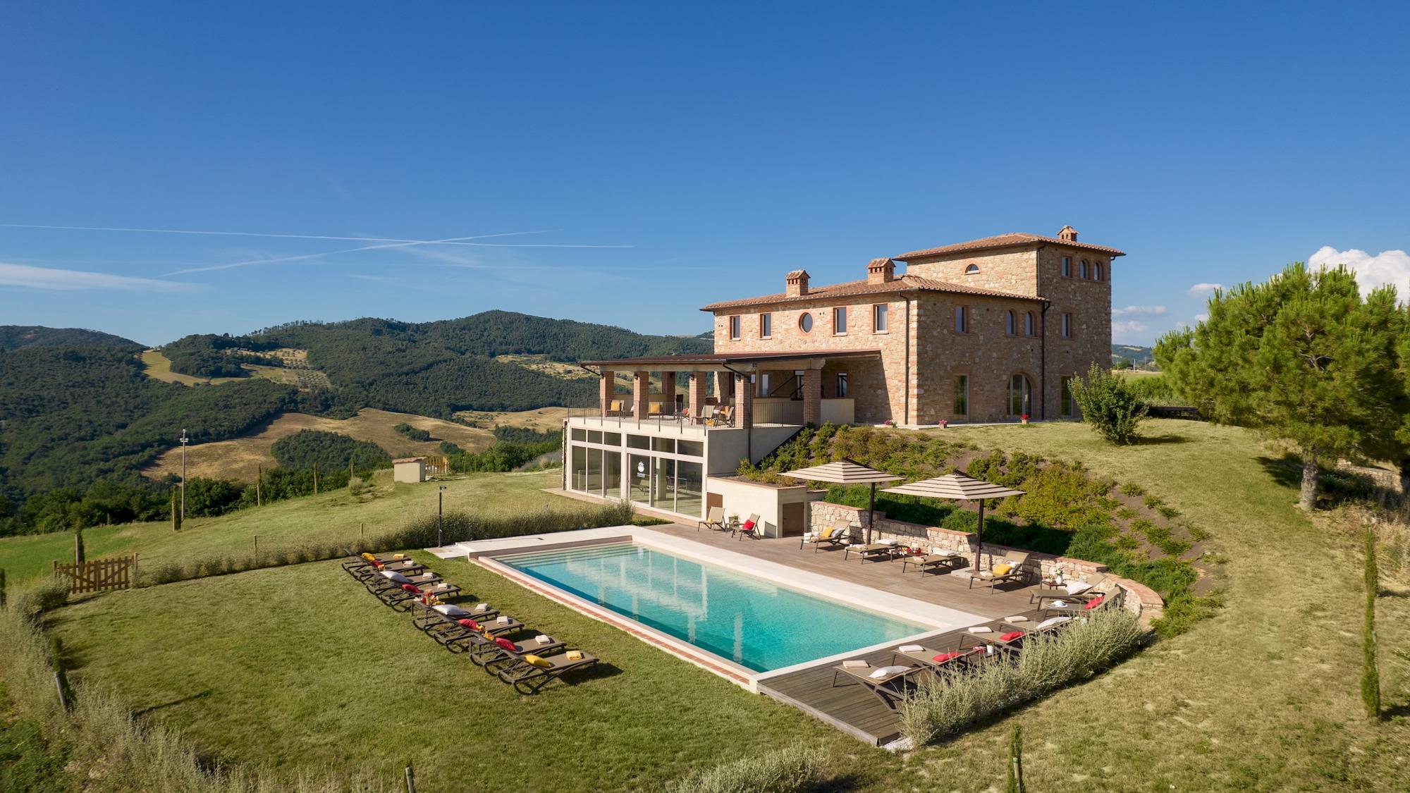 Property Image 1 - Astonishing Grand Villa with Lavish Heated Pool