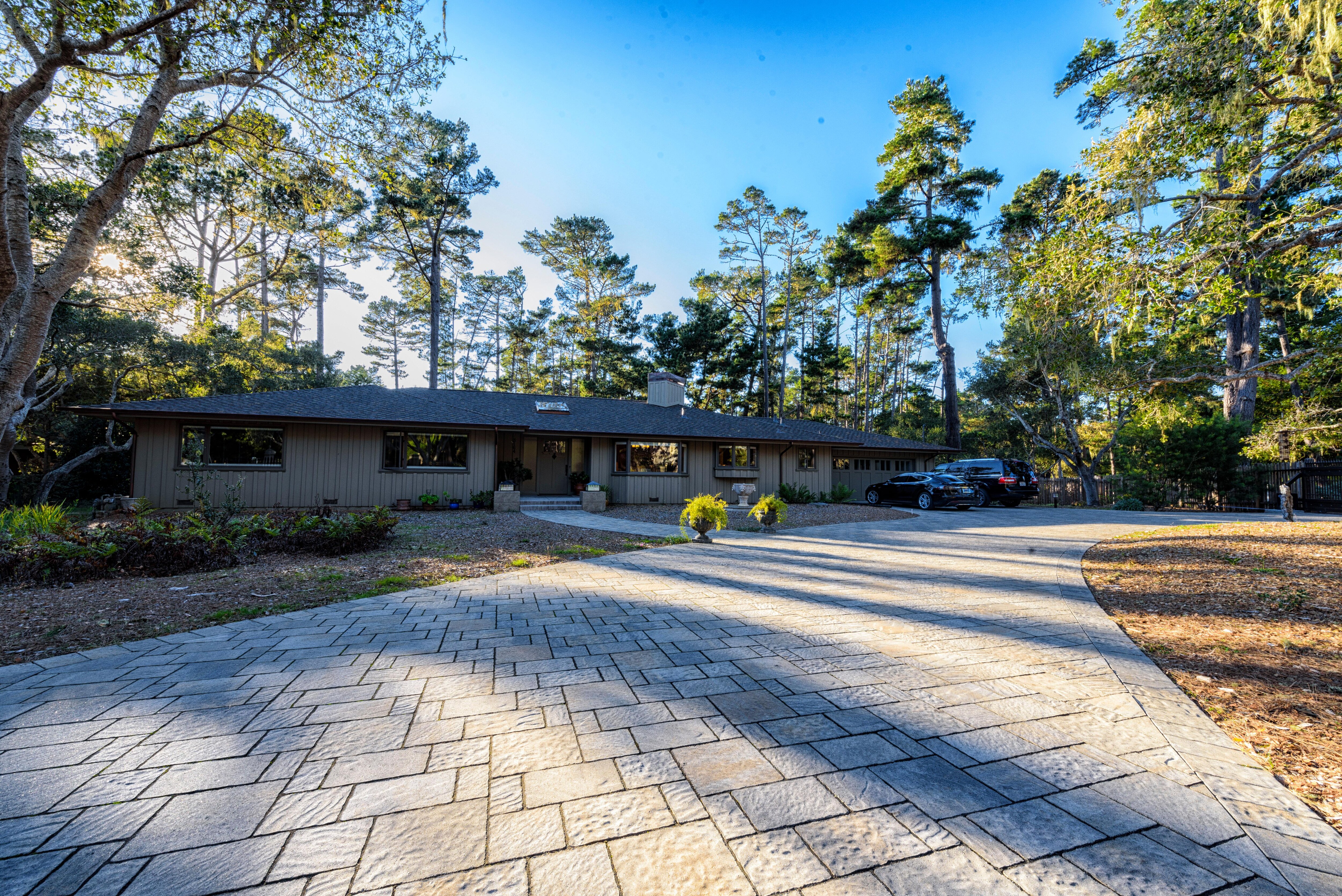 Property Image 2 - Pebble Garden Retreat Home With Modern Kitchen