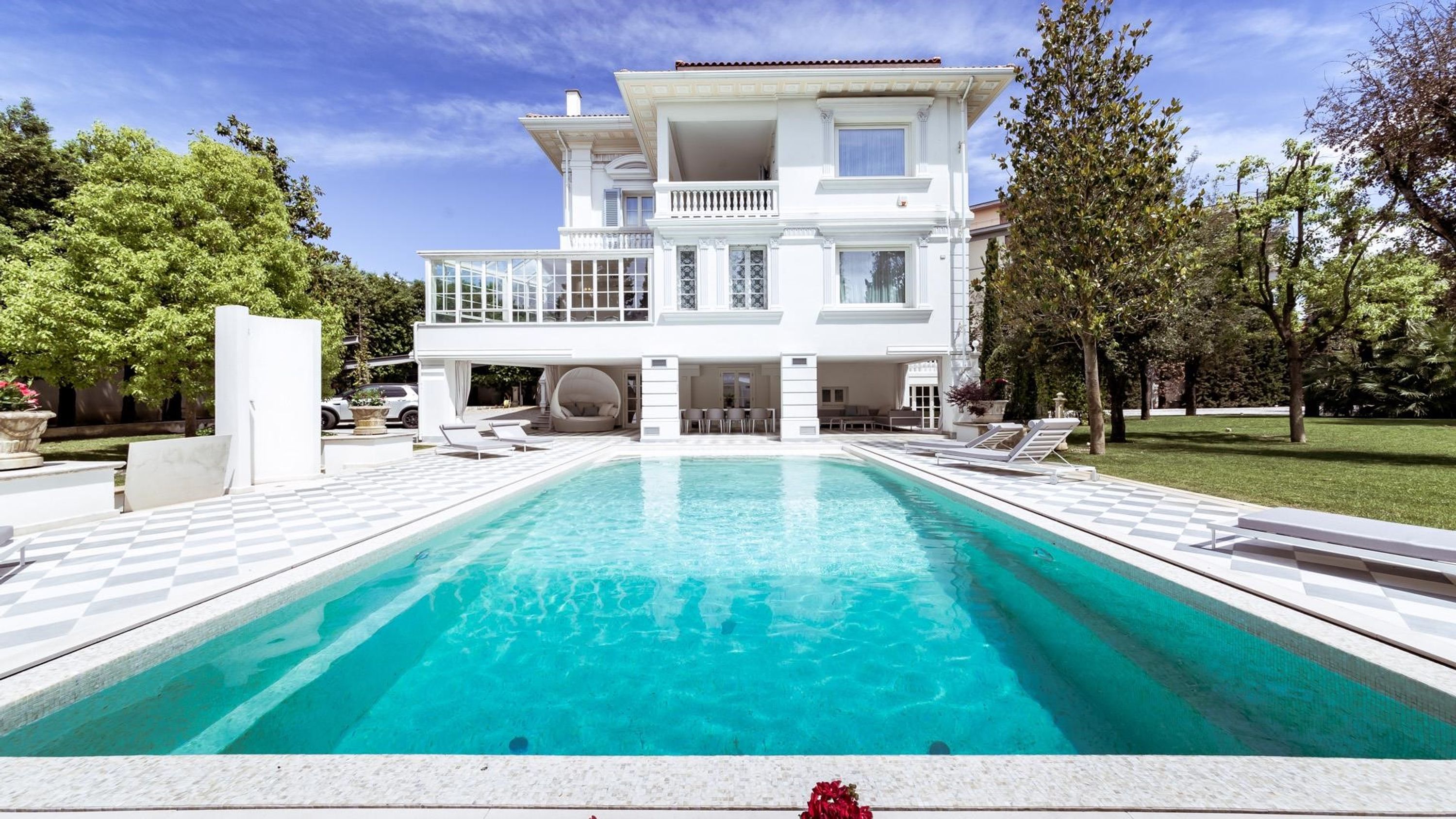 Property Image 1 - Upscale Airy Villa with Spectacular Terrace and Pool