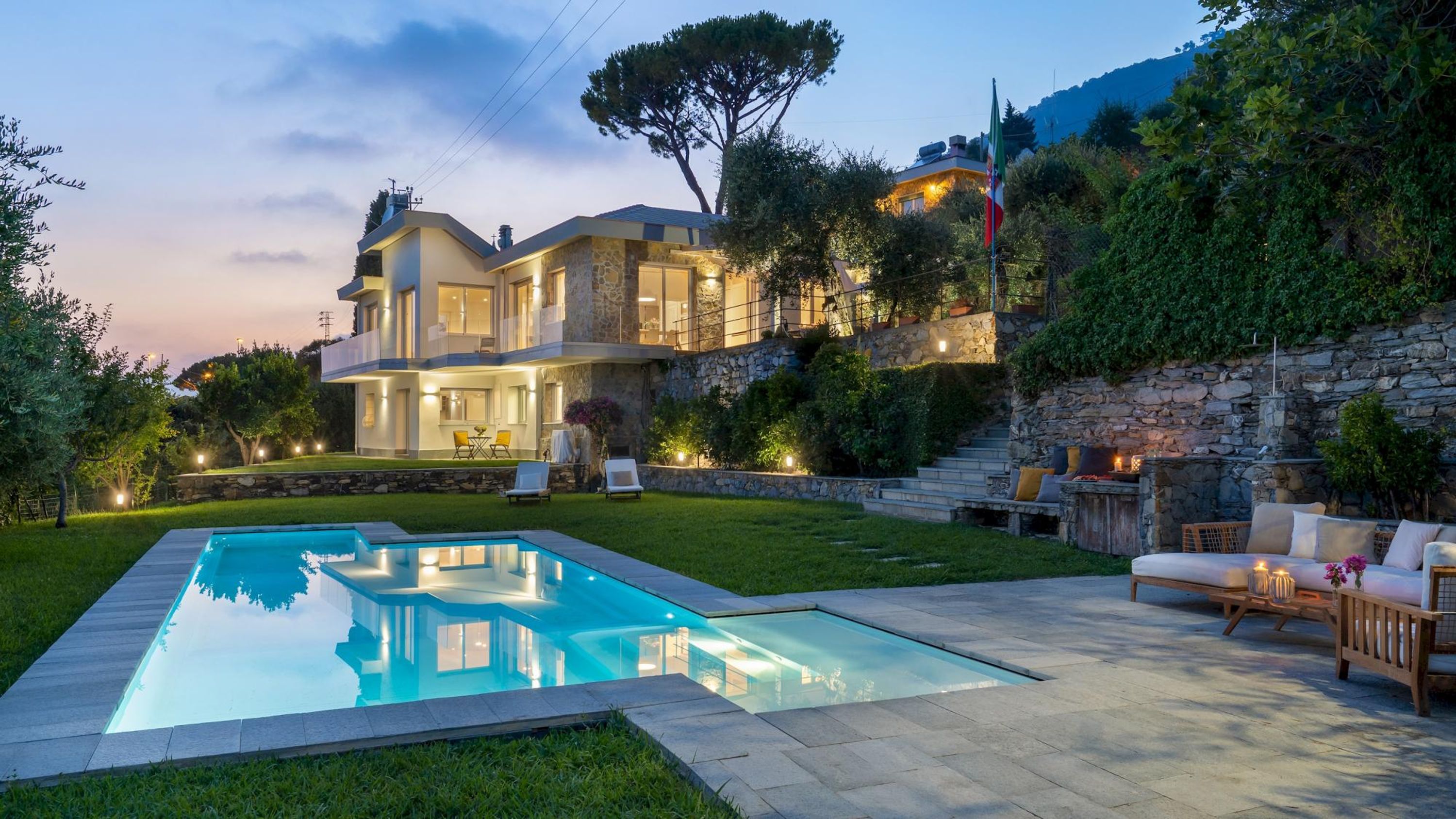 Property Image 1 - Comfortable Warm Villa Overlooking the Ligurian Sea