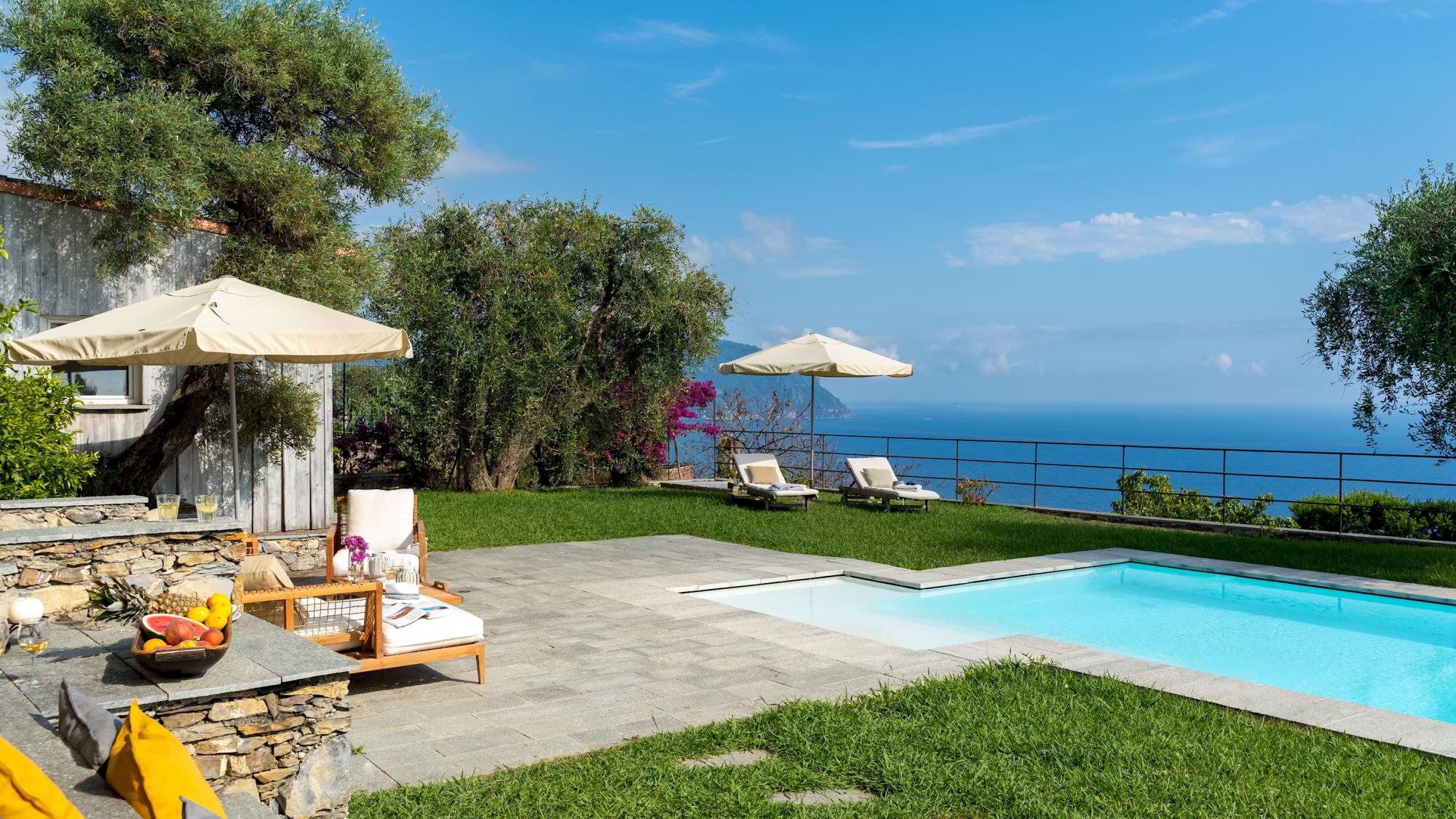 Property Image 2 - Comfortable Warm Villa Overlooking the Ligurian Sea