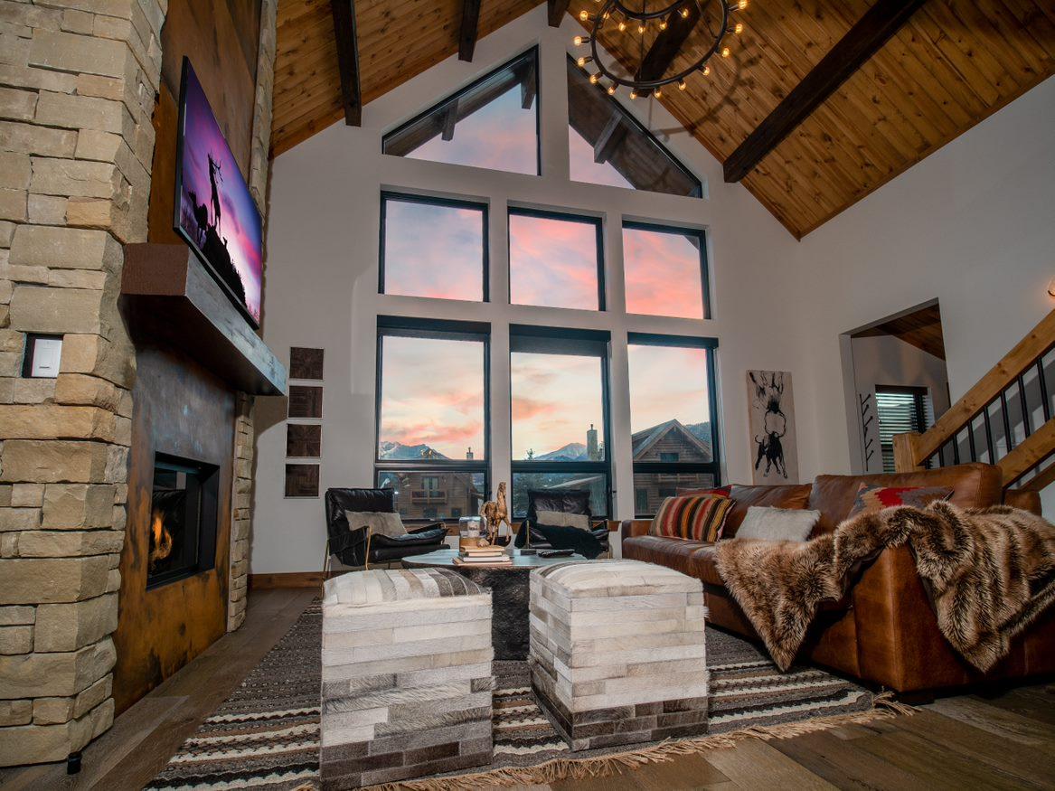 Property Image 1 - Blissful Mountain Getaway – Steps to Lake Estes, Indoor/Outdoor Fireplace