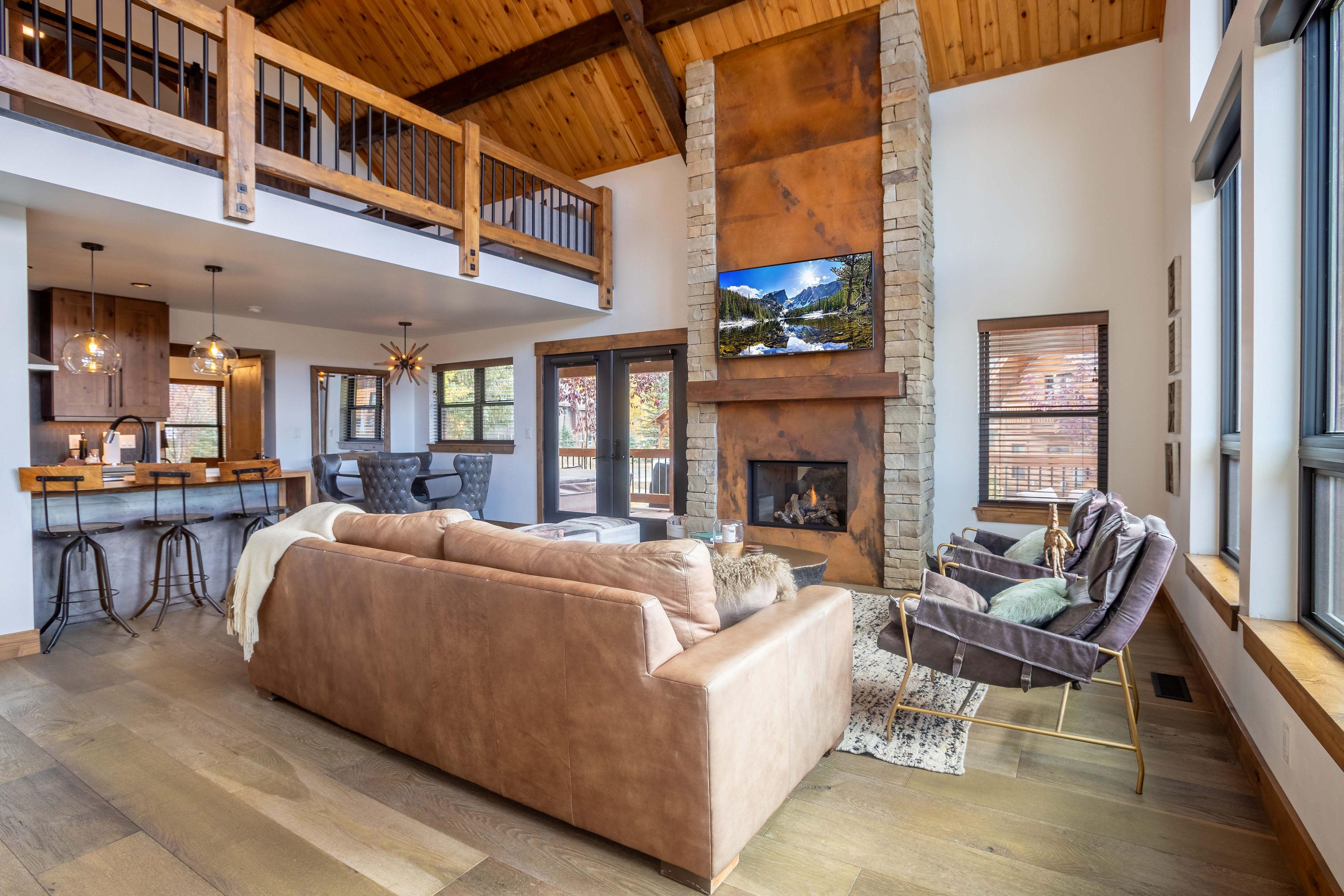 Property Image 1 - Blissful Mountain Getaway – Steps to Lake Estes, Indoor/Outdoor Fireplace