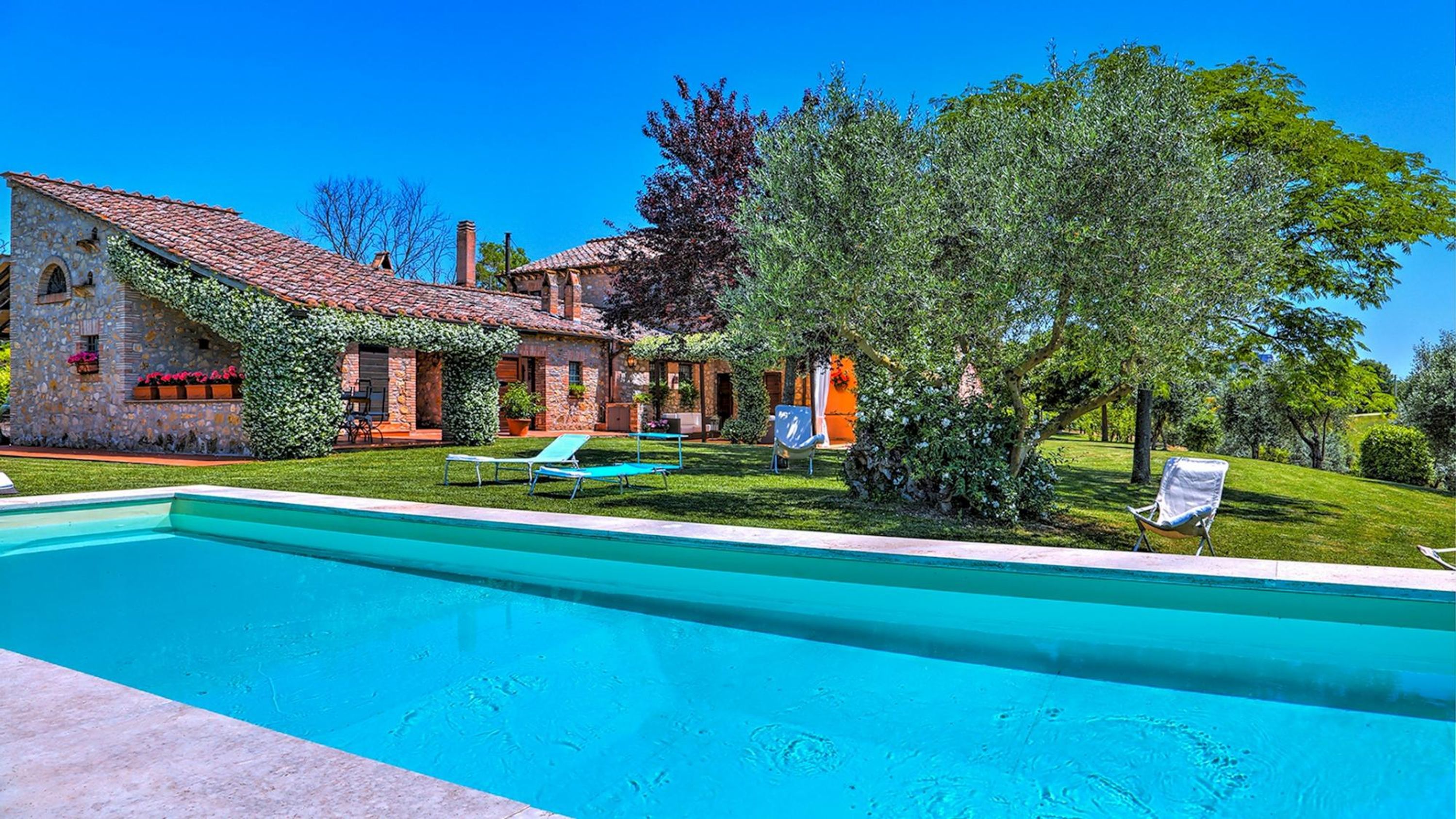 Property Image 1 - TR-A262-SP860AT - Casale Tre Cipressi 10