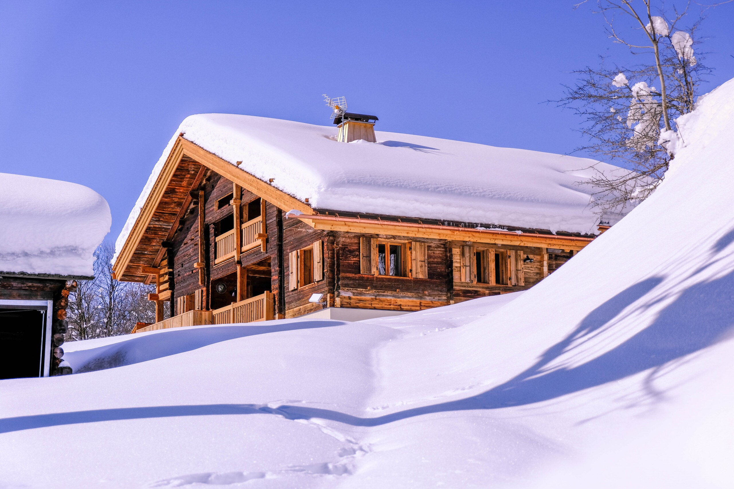 Property Image 2 - Exceptional Wooden Chalet with Sauna and Garage