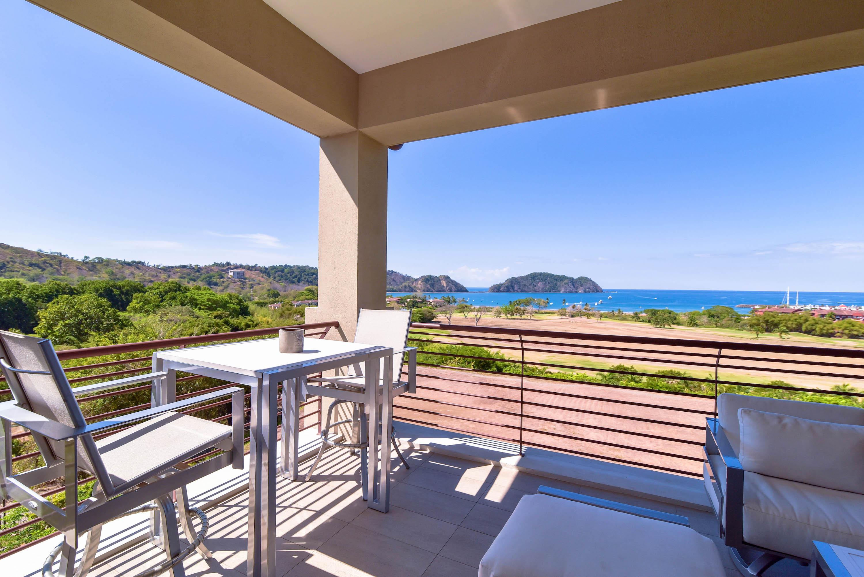 Property Image 1 - Modern Condominium with Ocean Views