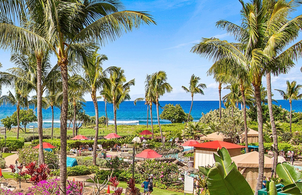 With stunning views of the Pacific Ocean