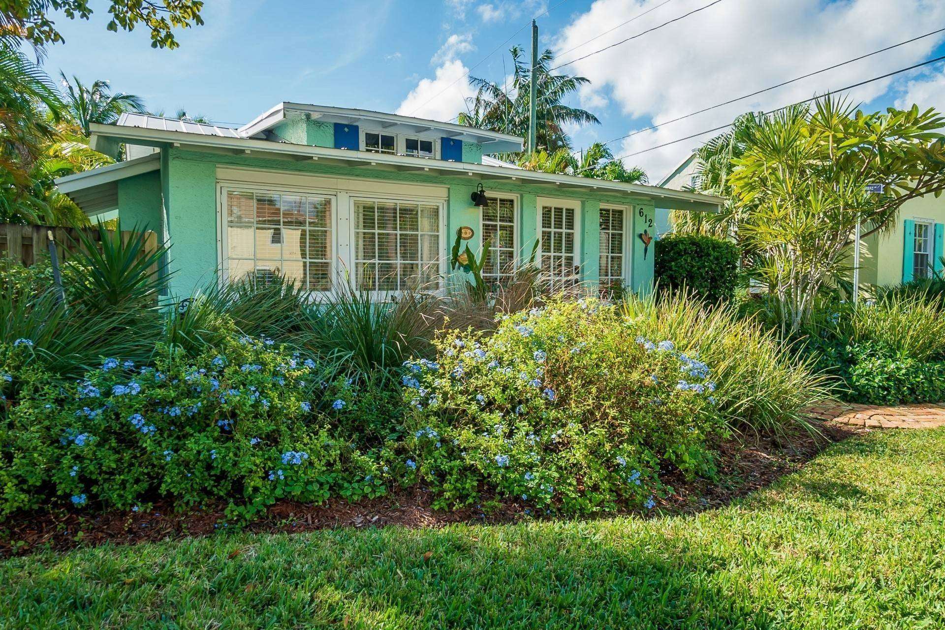 Property Image 1 - Bahama Breeze Bungalow, Pool and walking distance to Shops & Restaurants, Downtown, Kravis Center