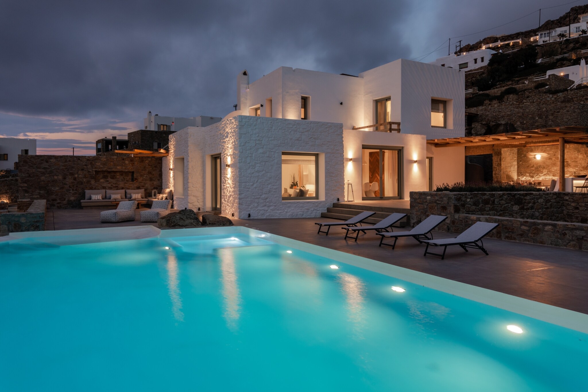 Property Image 1 - Superb Island Villa overlooking the West Aegean Sea