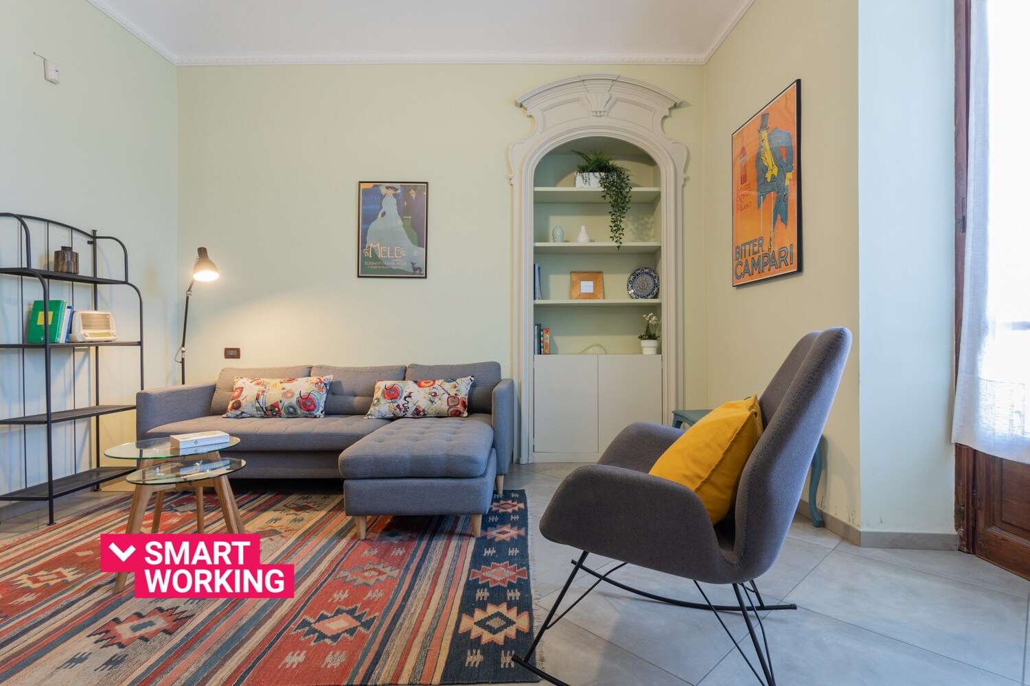 Property Image 1 - Bright Traditional Apartment Overlooking the Dora River
