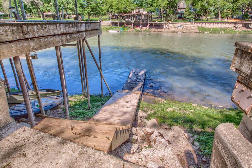 May 2021 owners added stairs for ease of access to the water!