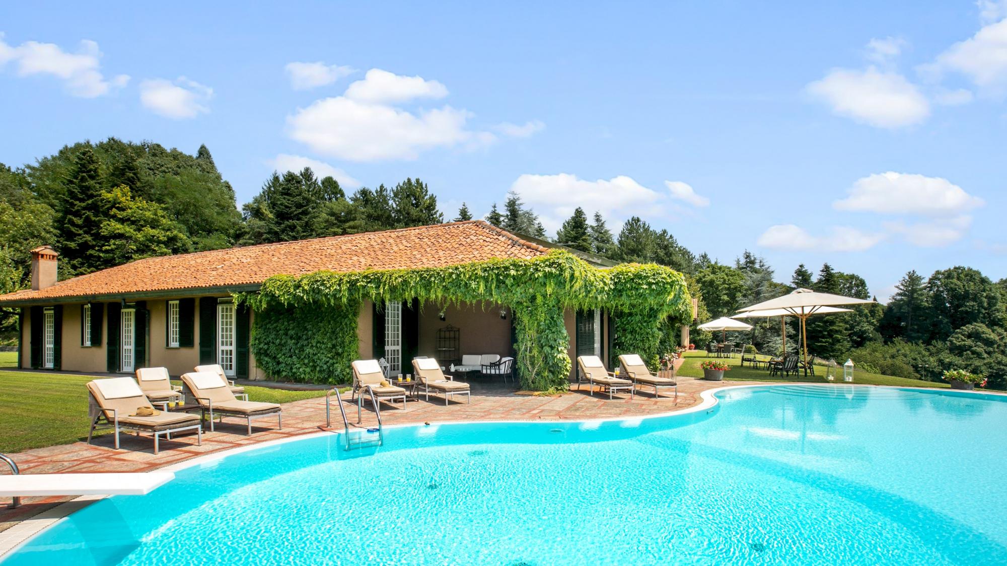 Property Image 2 - Comfortable Private Villa with Tennis Court and Pool