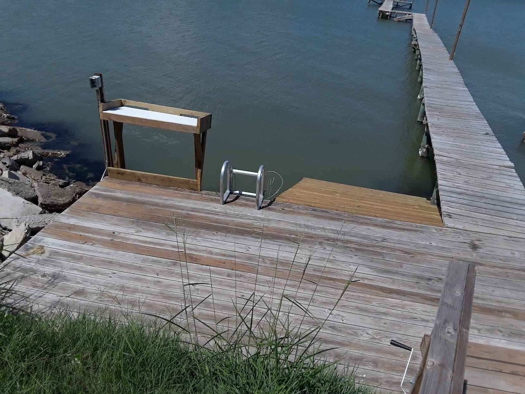 Fish Cleaning Station. 