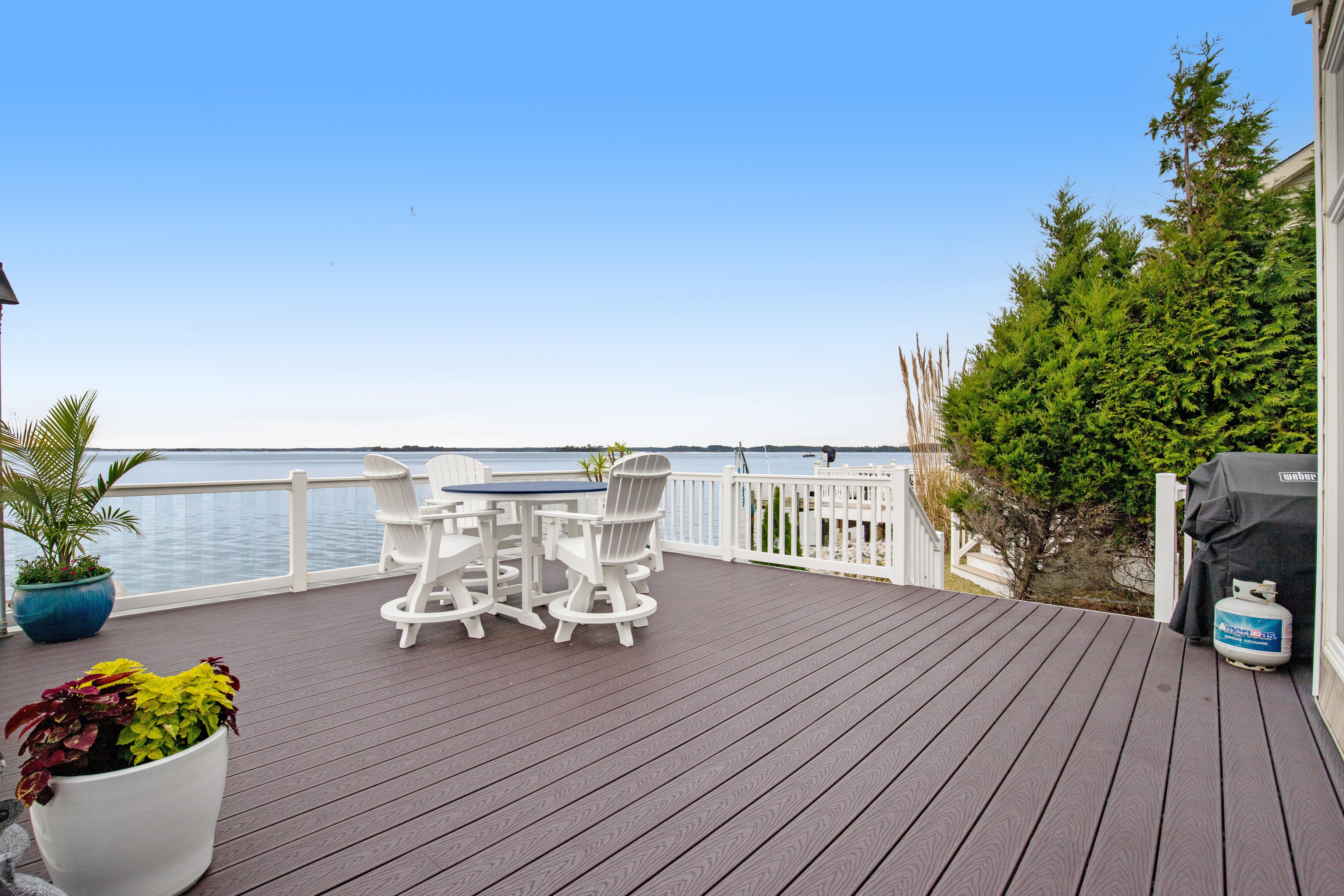 Property Image 2 - A Bayfront Row Seat