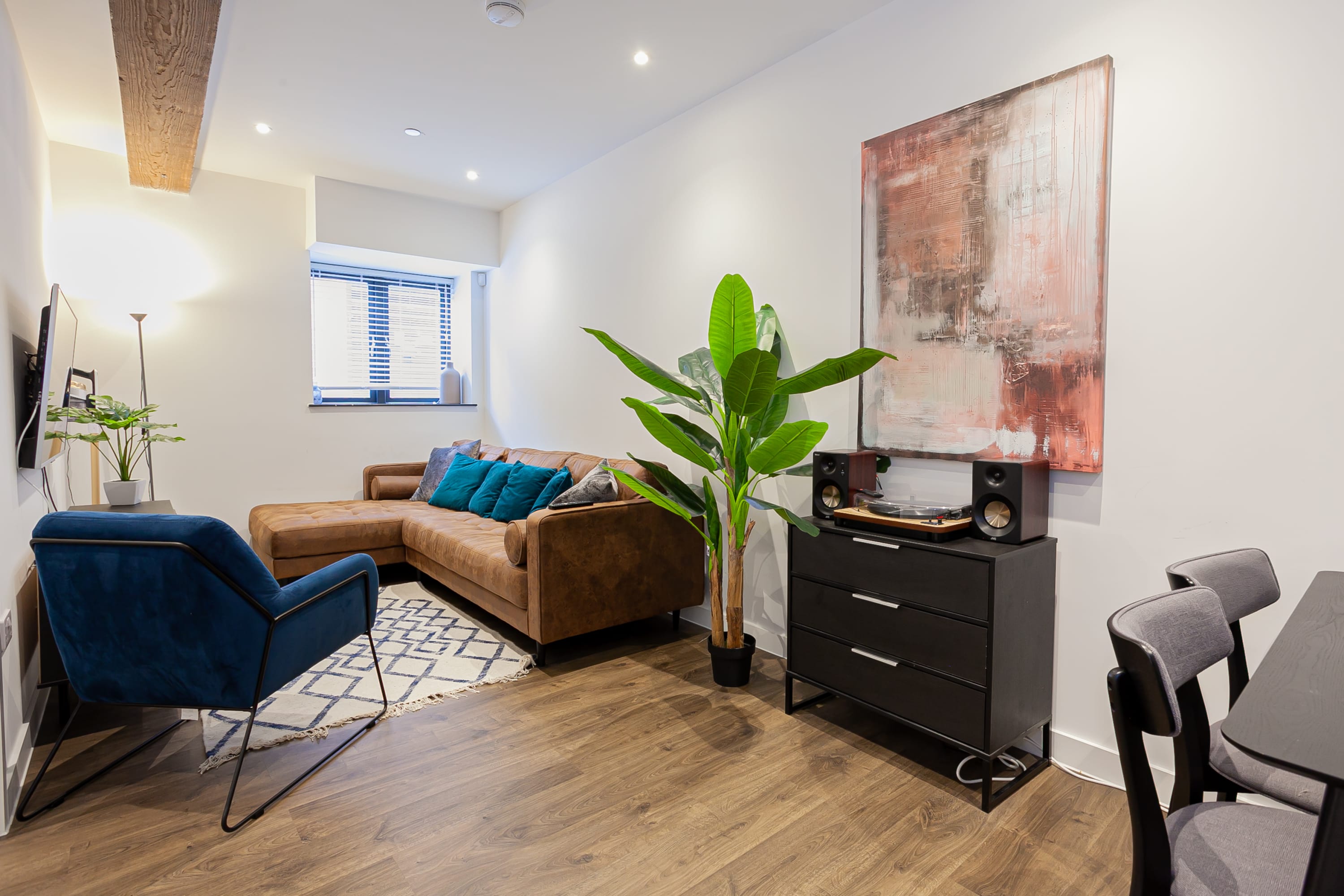 Property Image 1 - Stylish Modern Apartment in Central Manchester