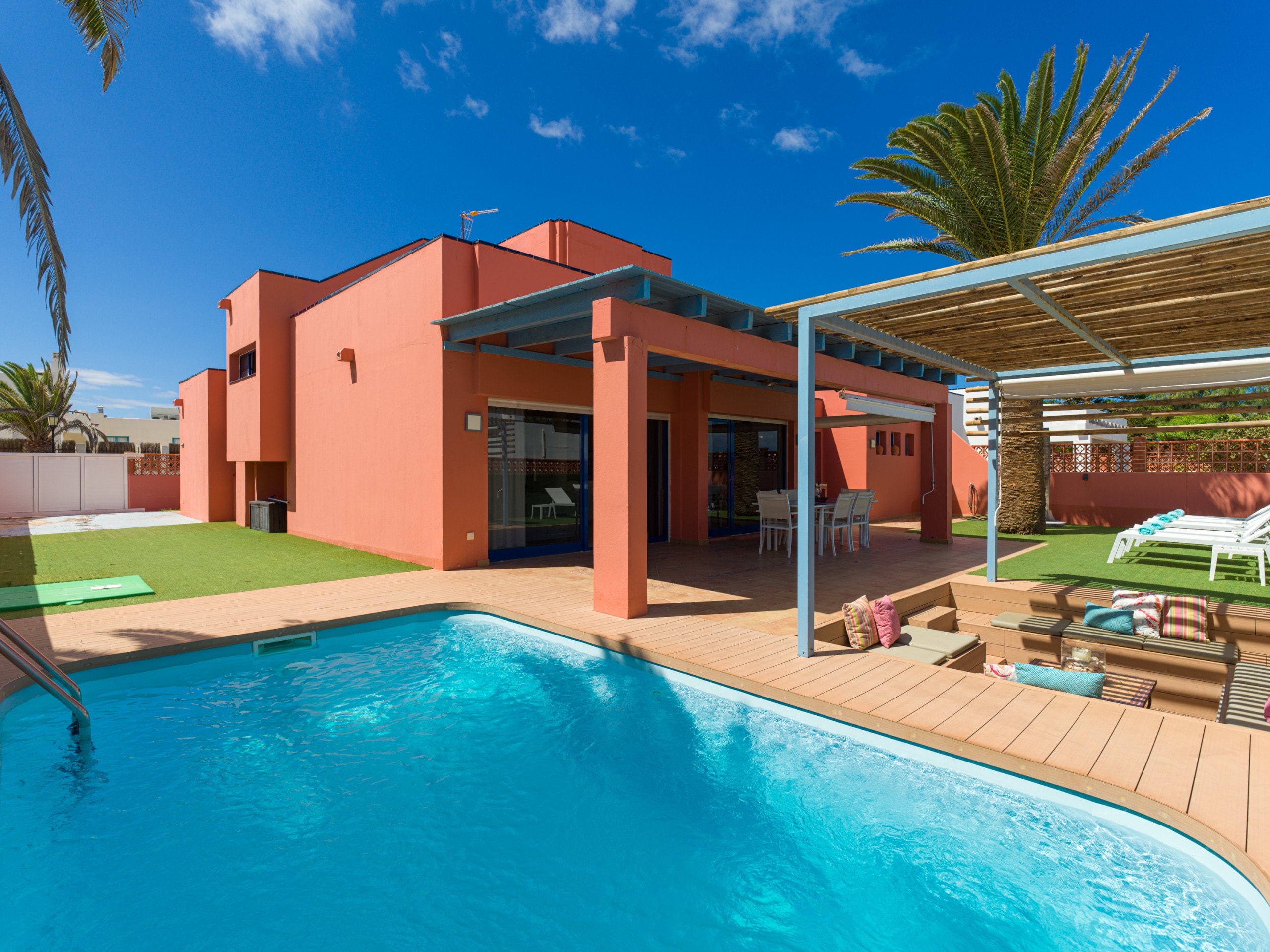 Property Image 1 - Idyllic High Class Villa  in Corralejo near Beach
