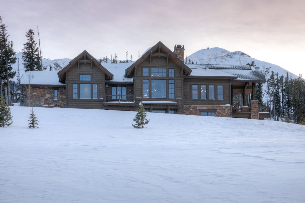 Exterior | Winter