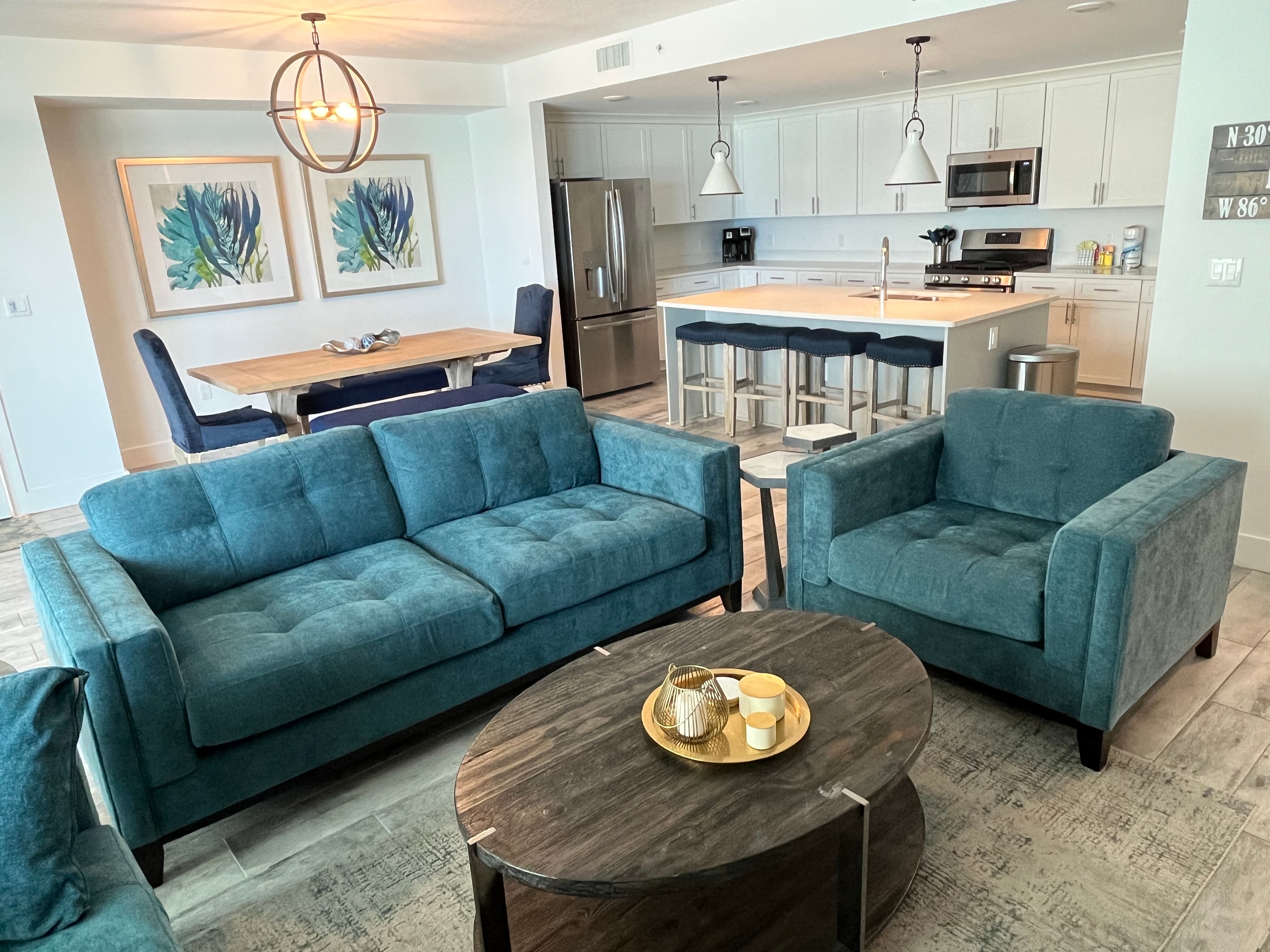 Spacious 4 Bedroom Condo with Gulf Views No Other Color But Blu Will Do