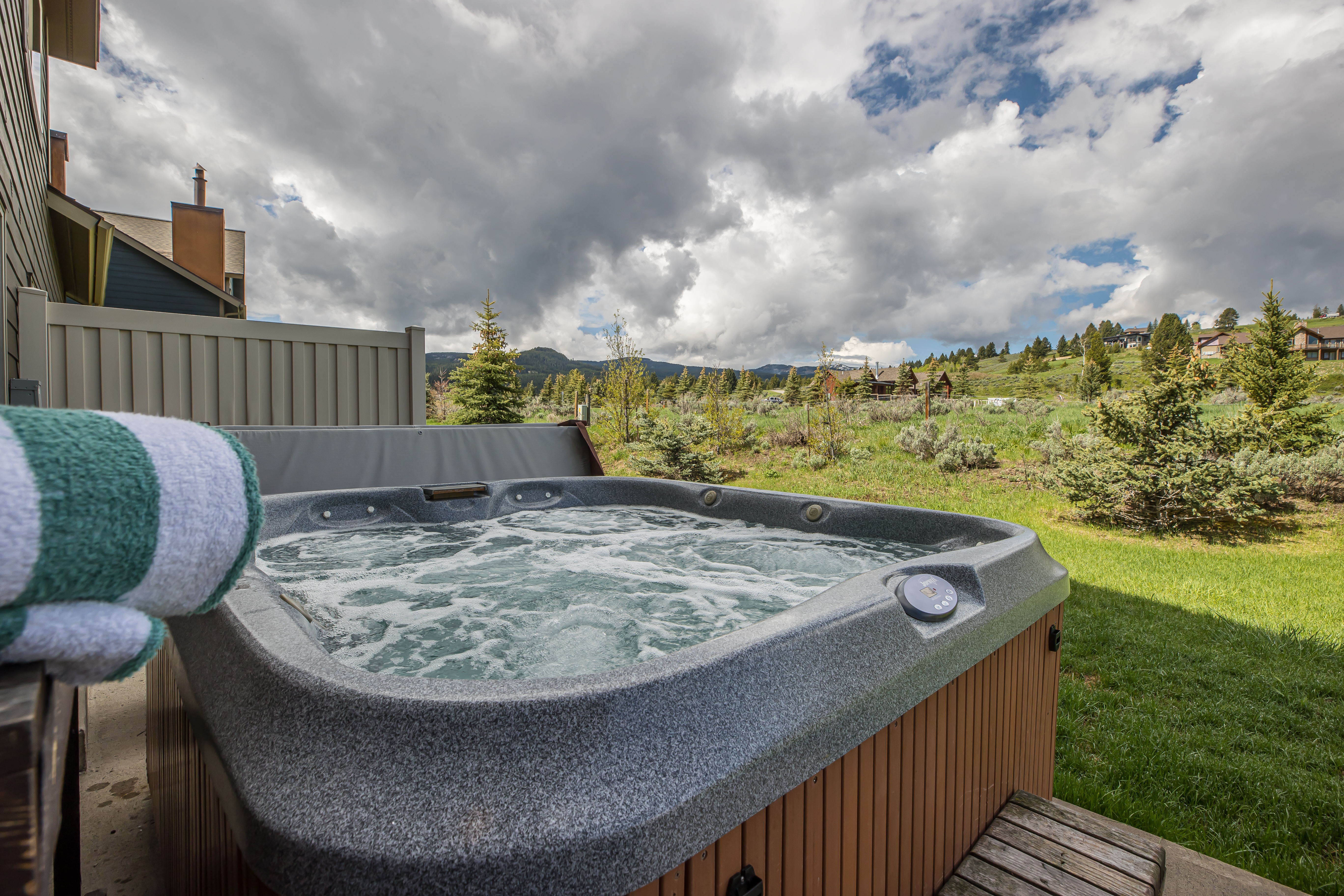 Soak in the hot tub and enjoy the views!