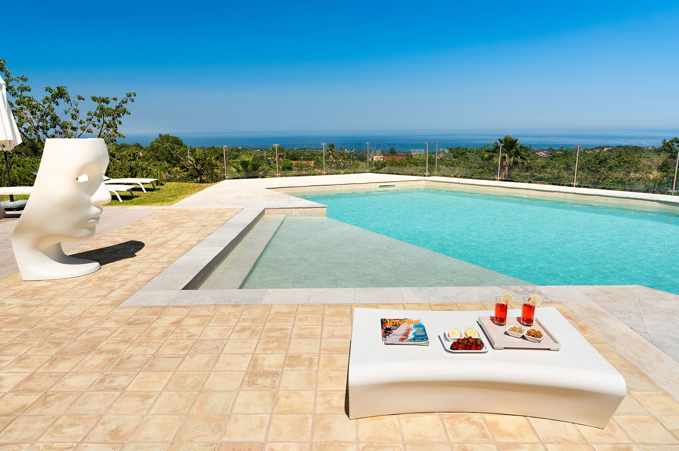 Property Image 2 - Relaxing Amazing Villa with Spacious Terrace and Pool
