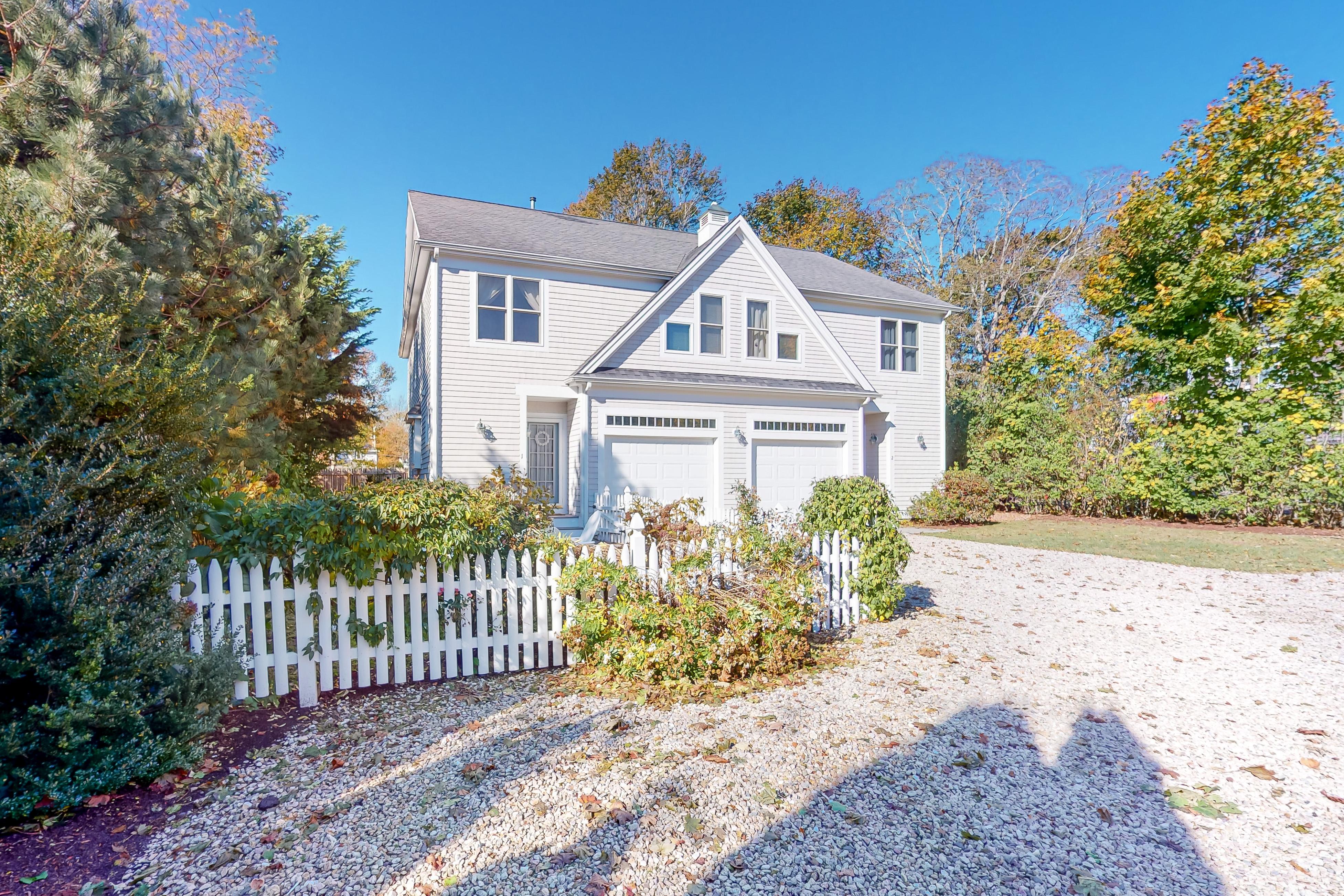 Property Image 1 - Modern Beach House &amp; Town Getaway