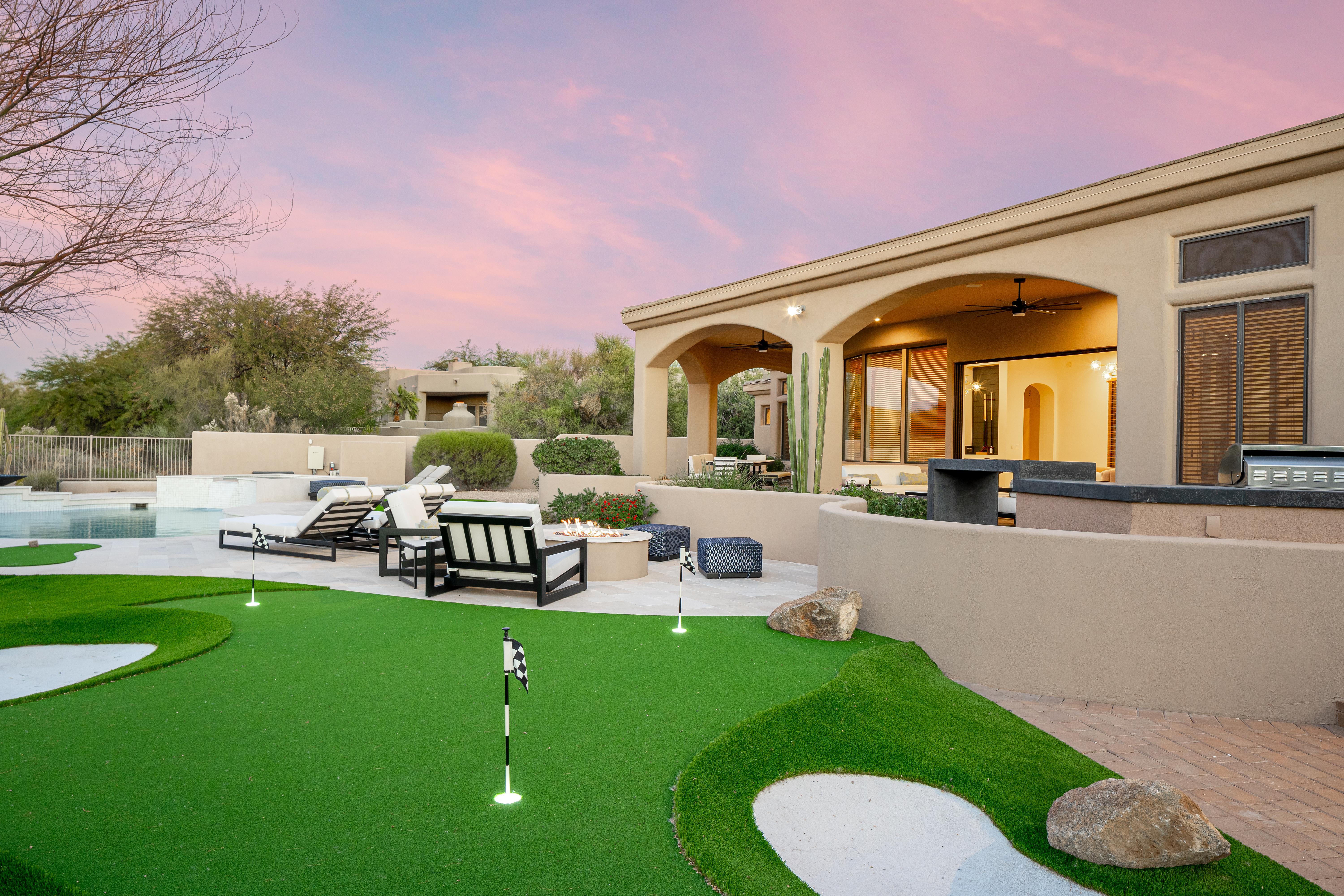 Property Image 2 - Sierra Luxe: Chic Design,Ultimate Backyard & Pool