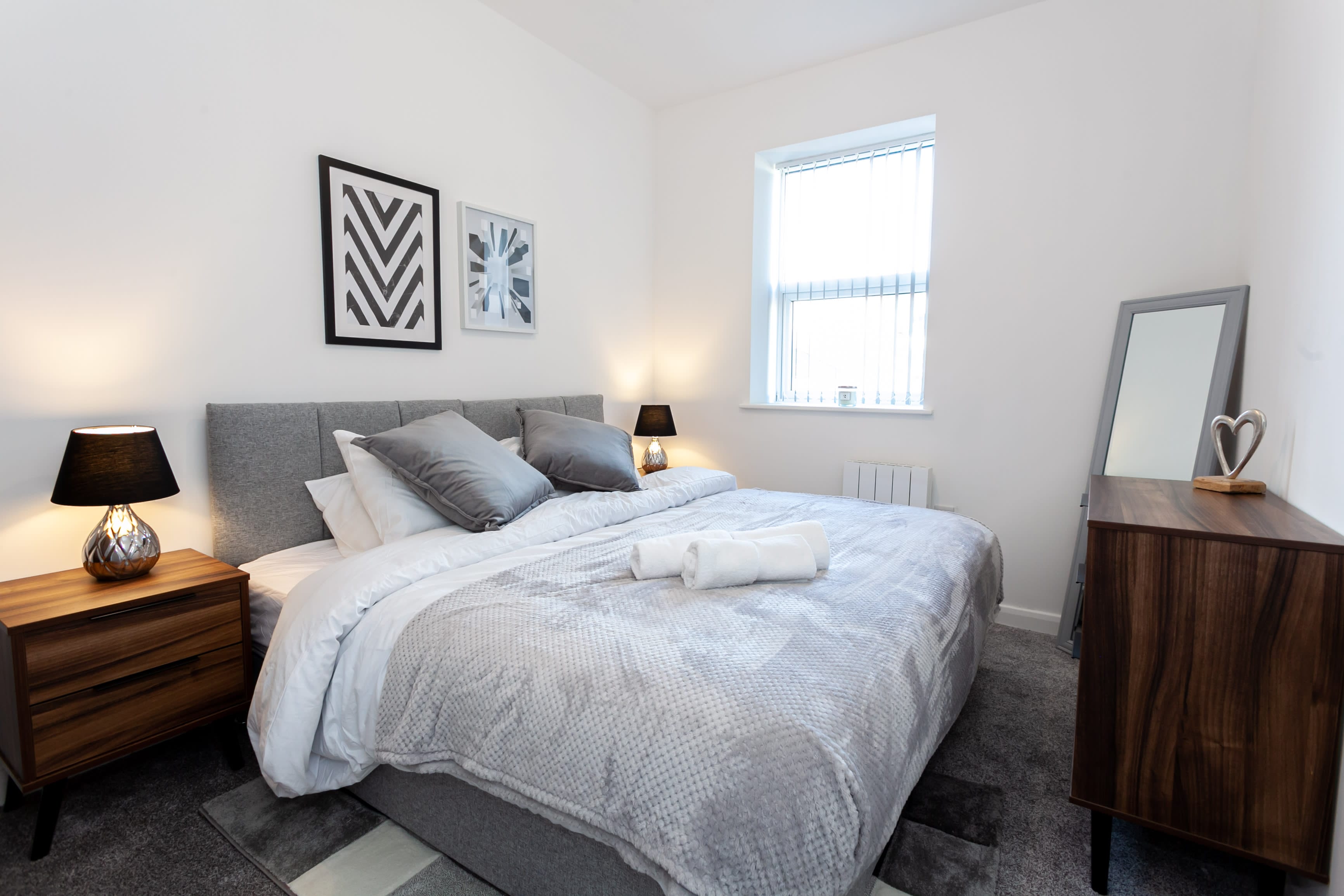 Modern 1 Bedroom Apartment in Bolton