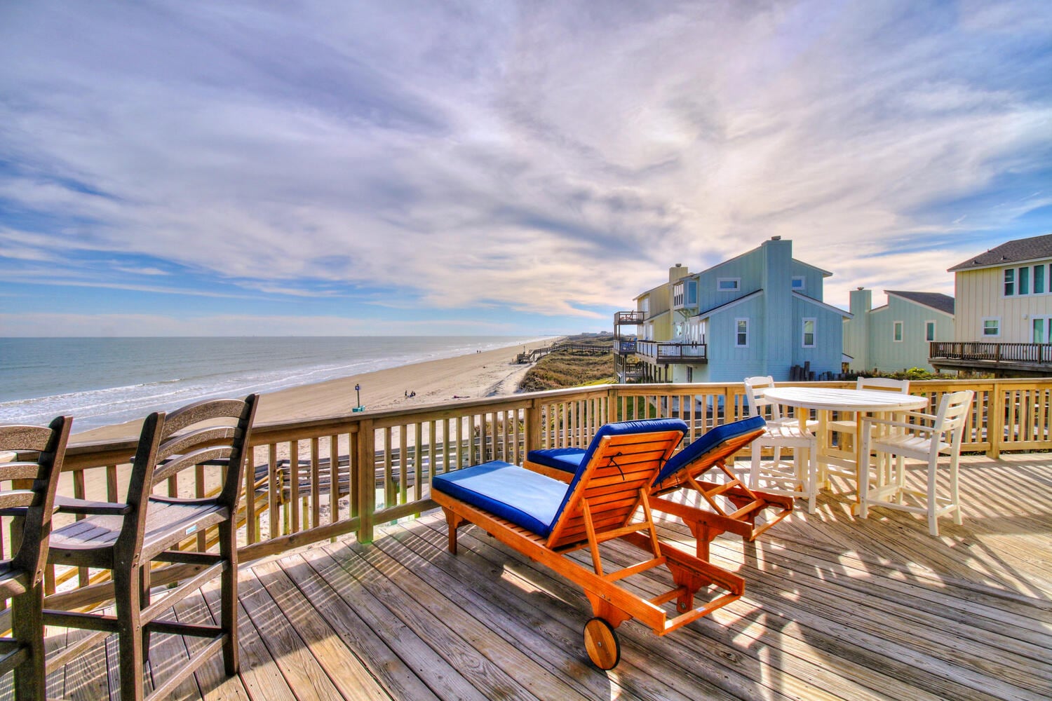 Balcony seating . Beachfront Balcony Seating 