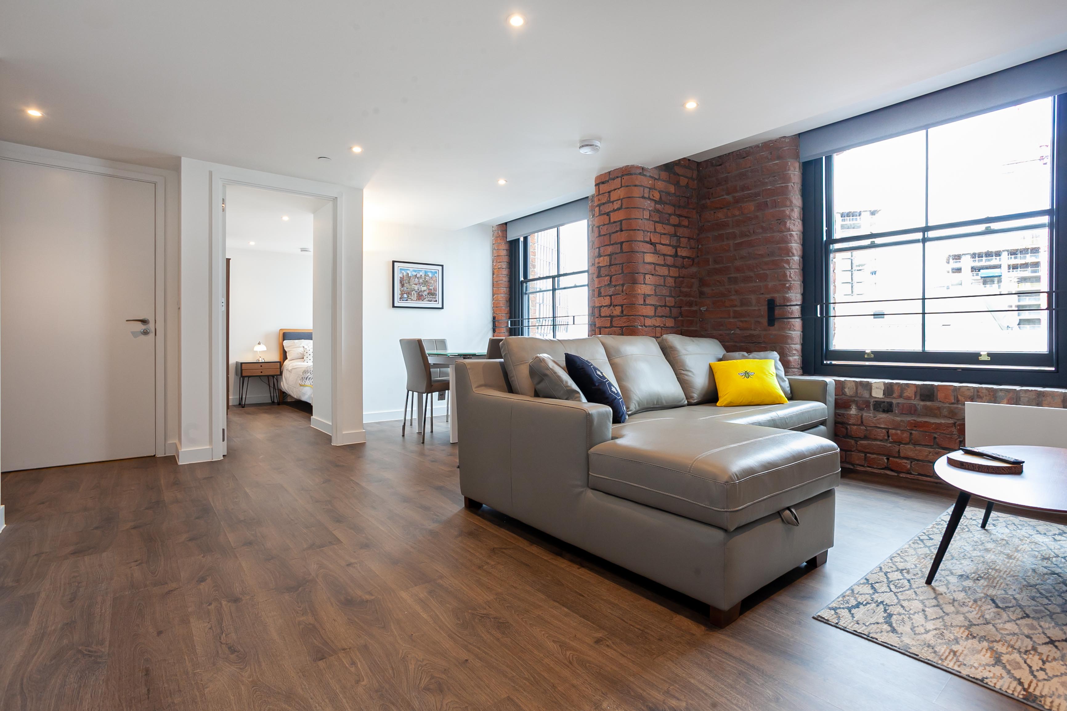 Property Image 1 - Stylish 1 Bed Apartment in Manchester City Centre