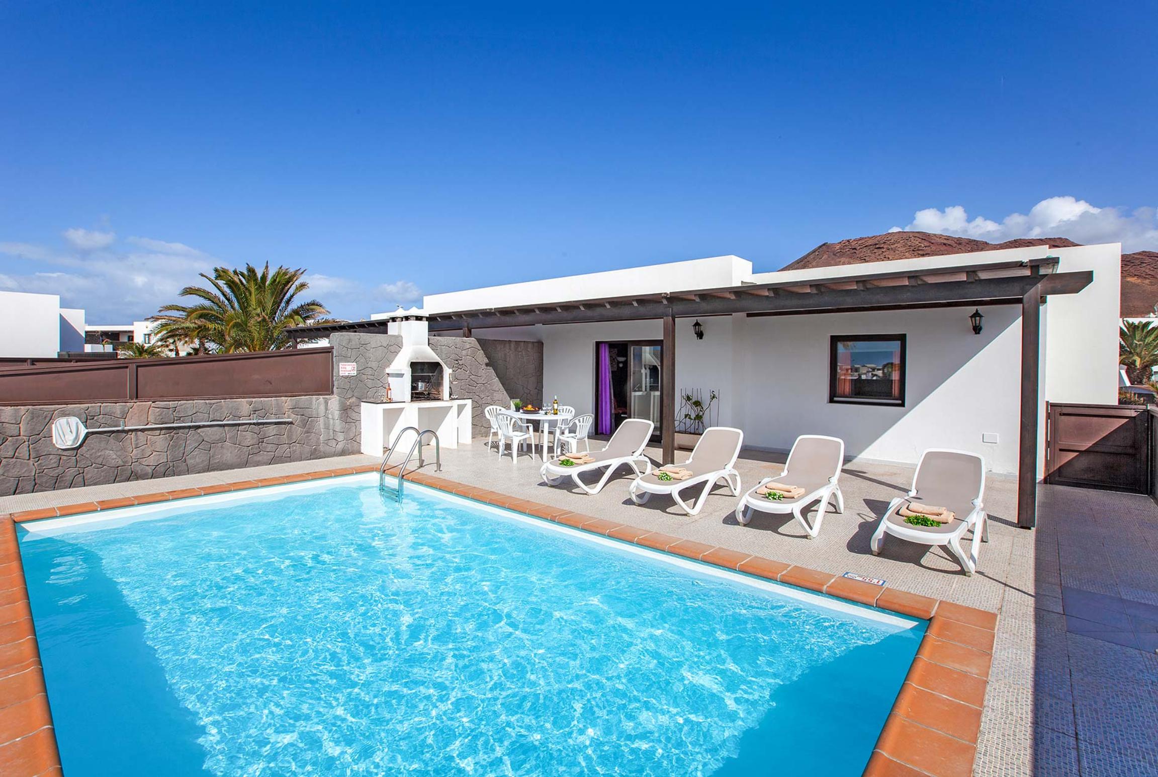 Property Image 1 - 2 bedroom Villa near Playa Blanca, w/pool and BBQ