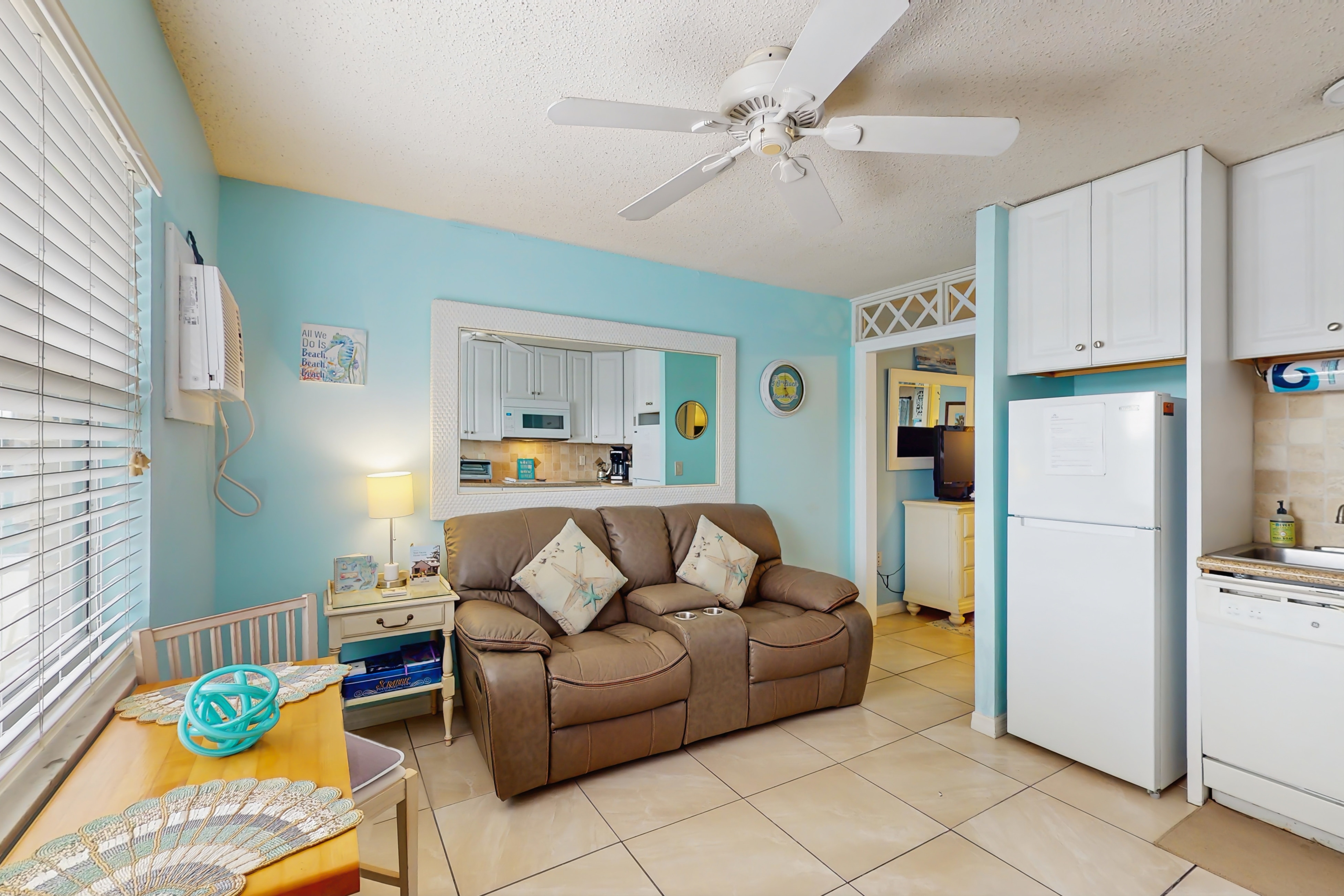 Breezy Belleair Beach condo with on-site pool, sundeck, & private beach access Breezy Belleair Beach condo with on-site pool, sundeck, & private beach access