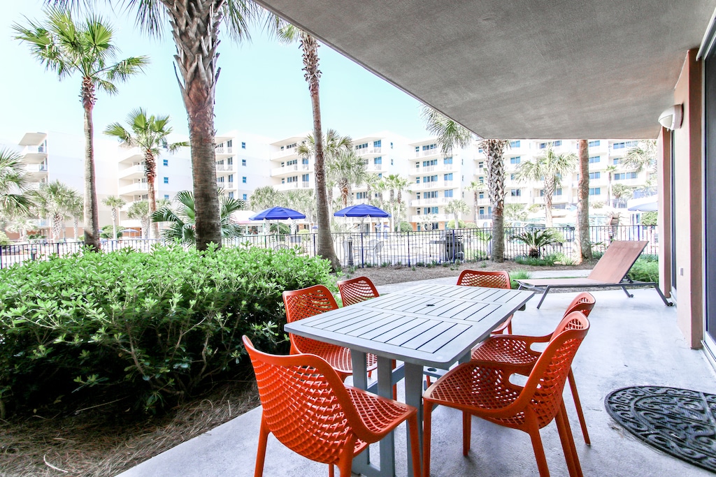 Welcome To Waterscape A110!
Flip Flops Away