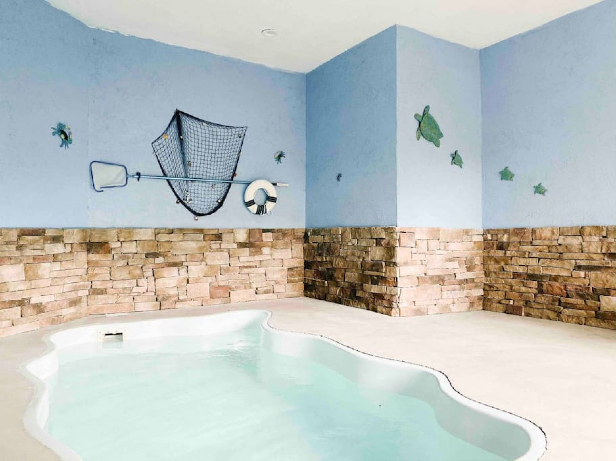 Property Image 1 - Splash of Moonshine- Heated Indoor Pool, Hot Tub, Arcade/Game Room