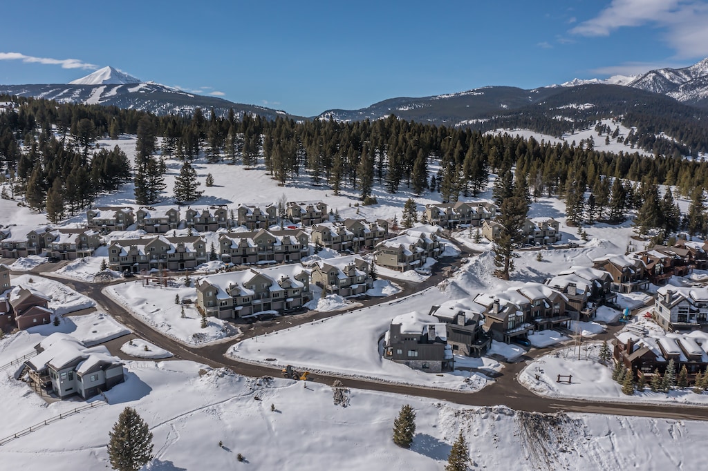 Aerial | Deer Run Community