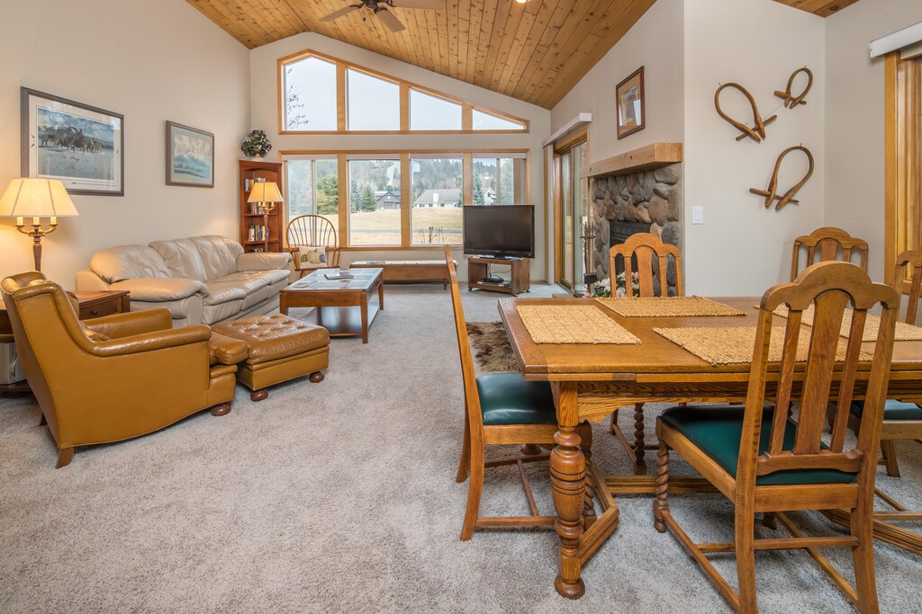 Serve up a delicious dinner | Main Level