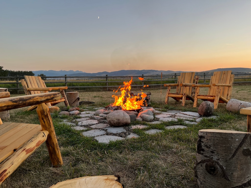 Roast some marshmallows | Exterior