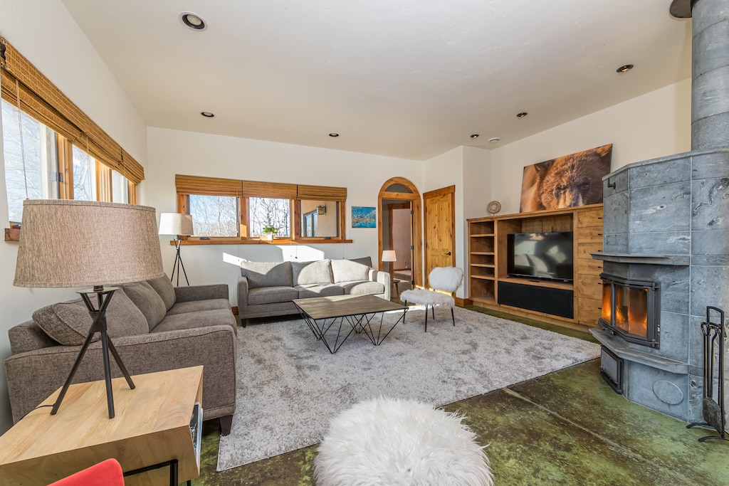 Watch a movie | Main Level