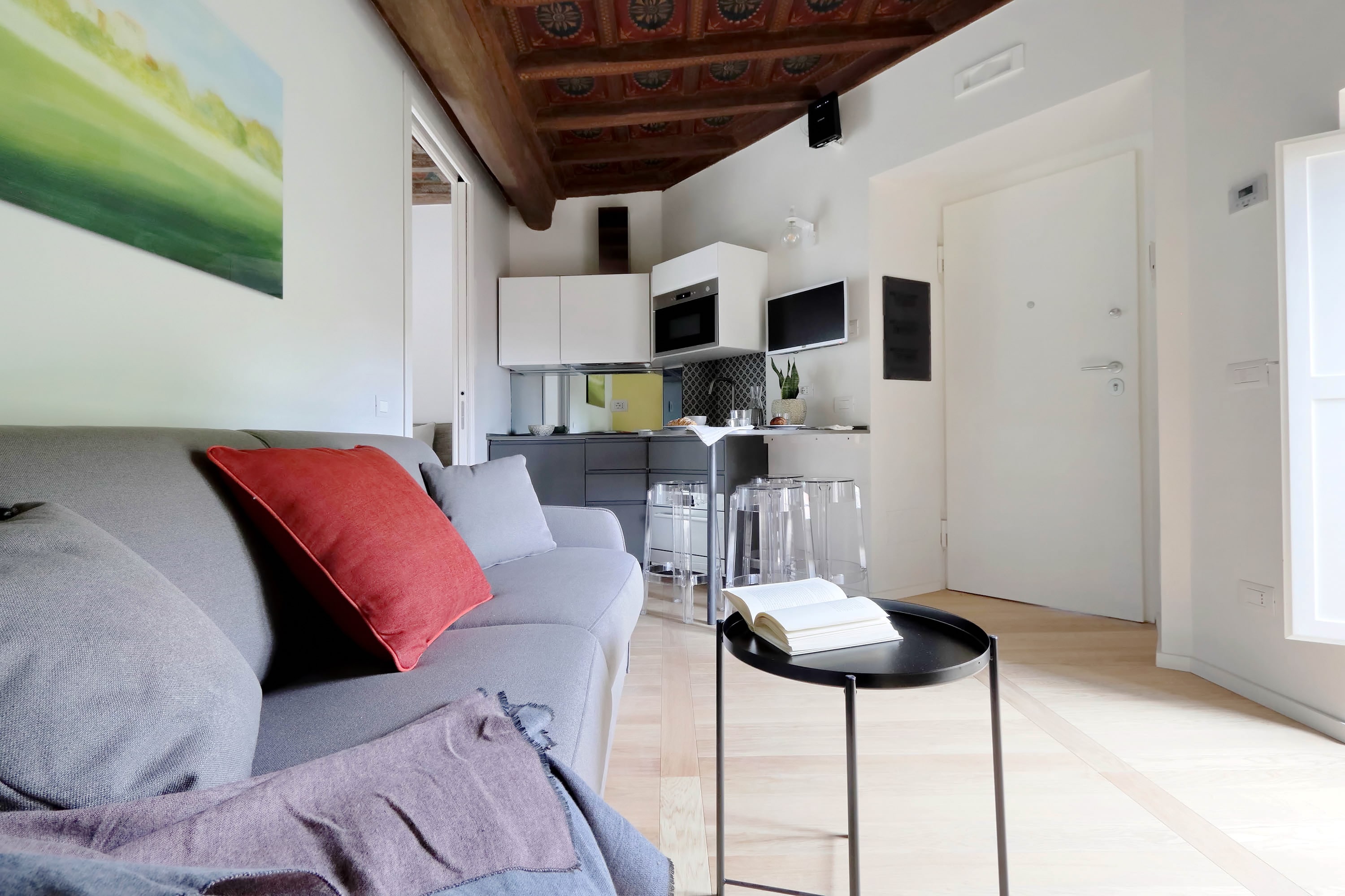 Property Image 2 - Amazing Modern Apartment in the Heart of Trastevere