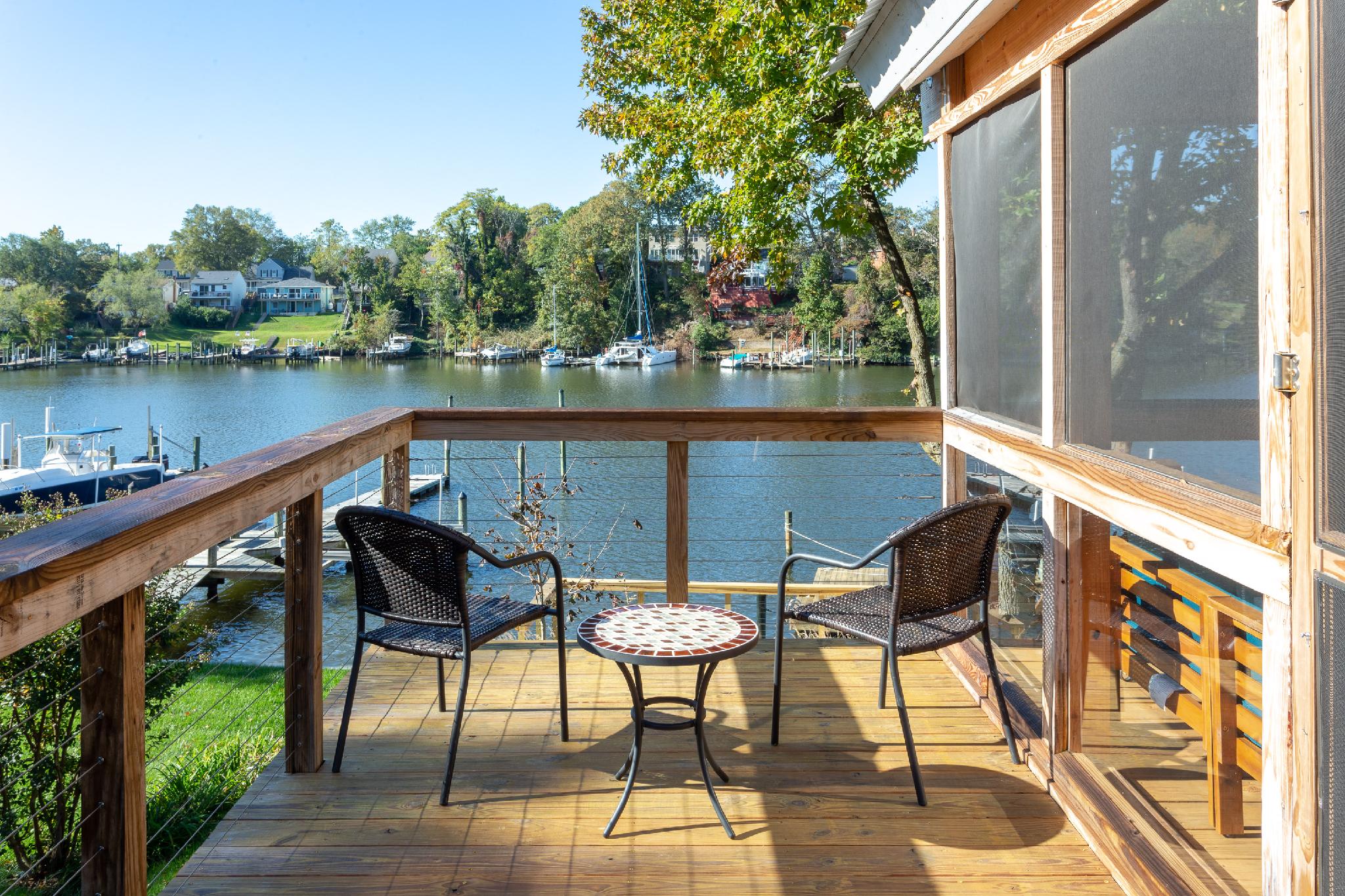 12 M to Naval Acadmey Waterfront Home Rental in Glen Burnie