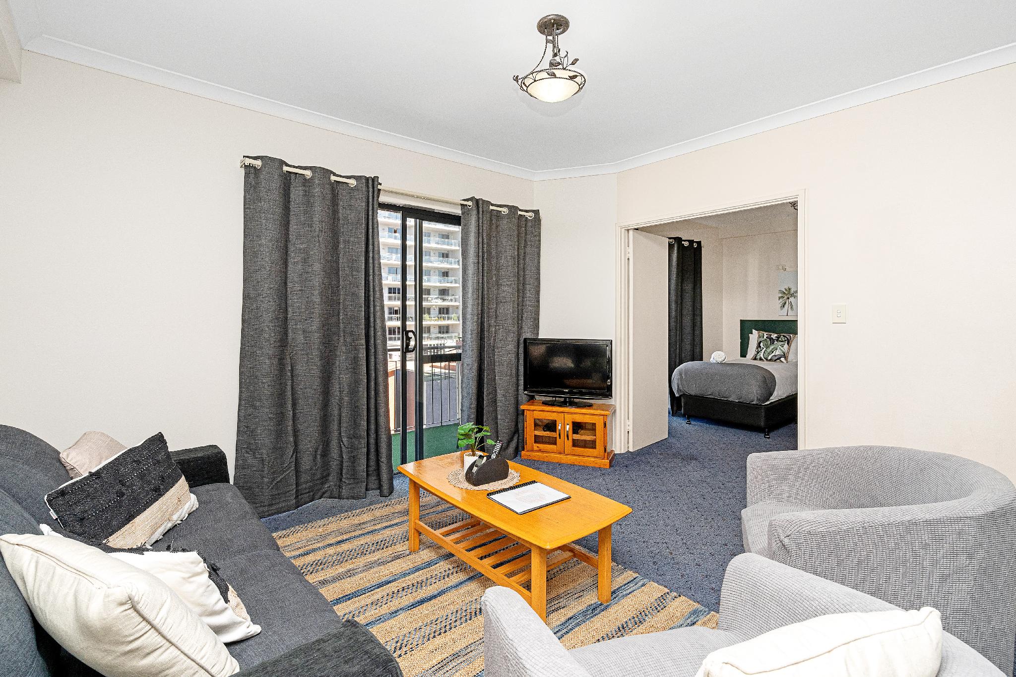 Property Image 2 - Stylish Updated Apartment Centrally Located in Perth
