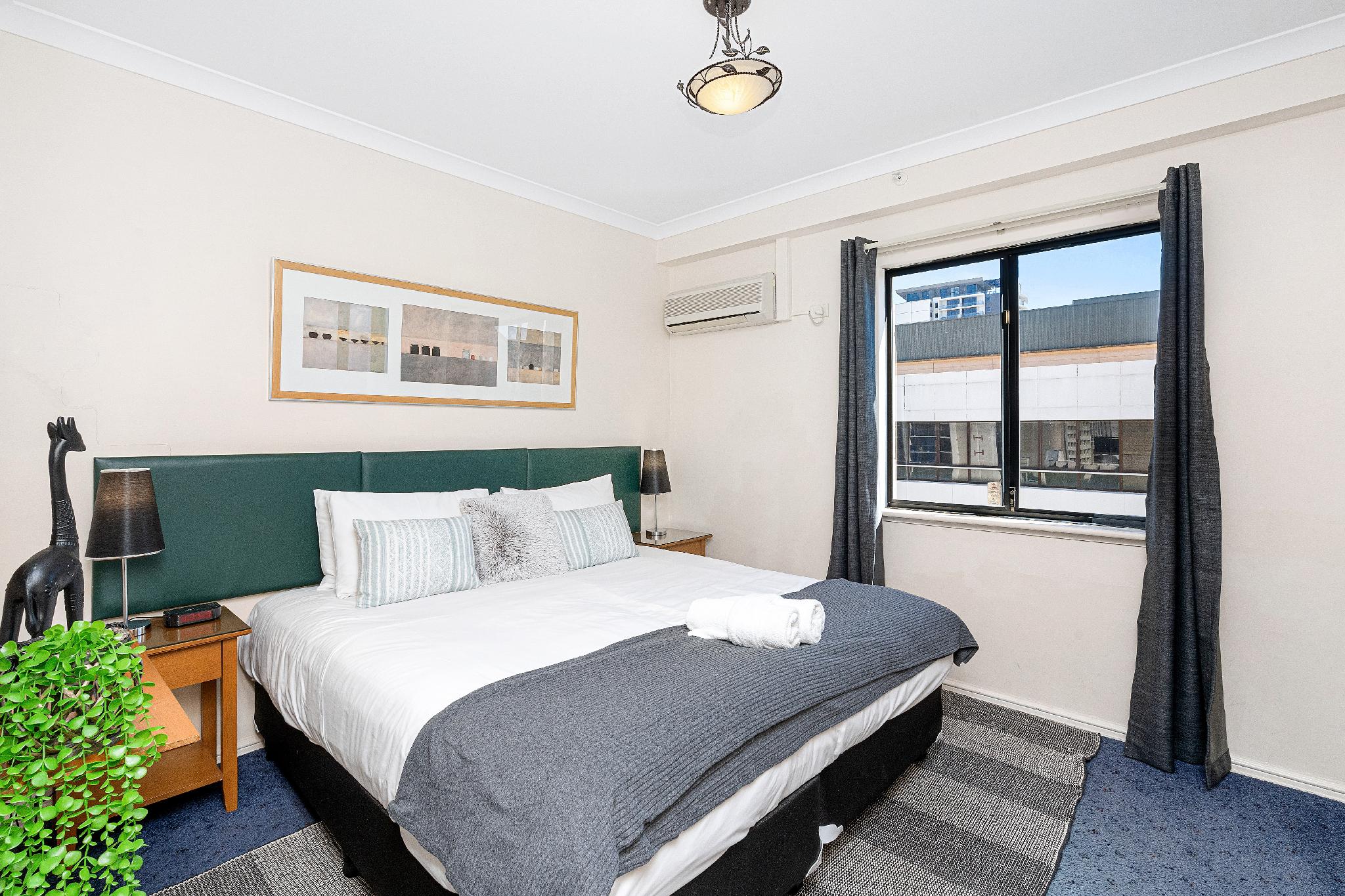 Property Image 1 - Stylish Updated Apartment Centrally Located in Perth
