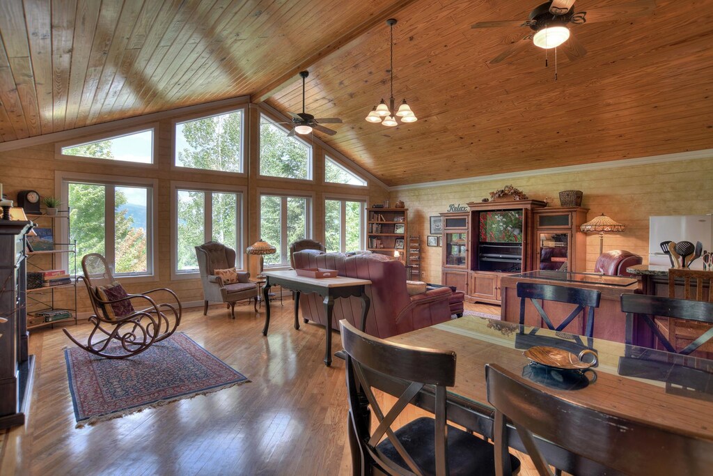 Oreilly Inn - Living Space 