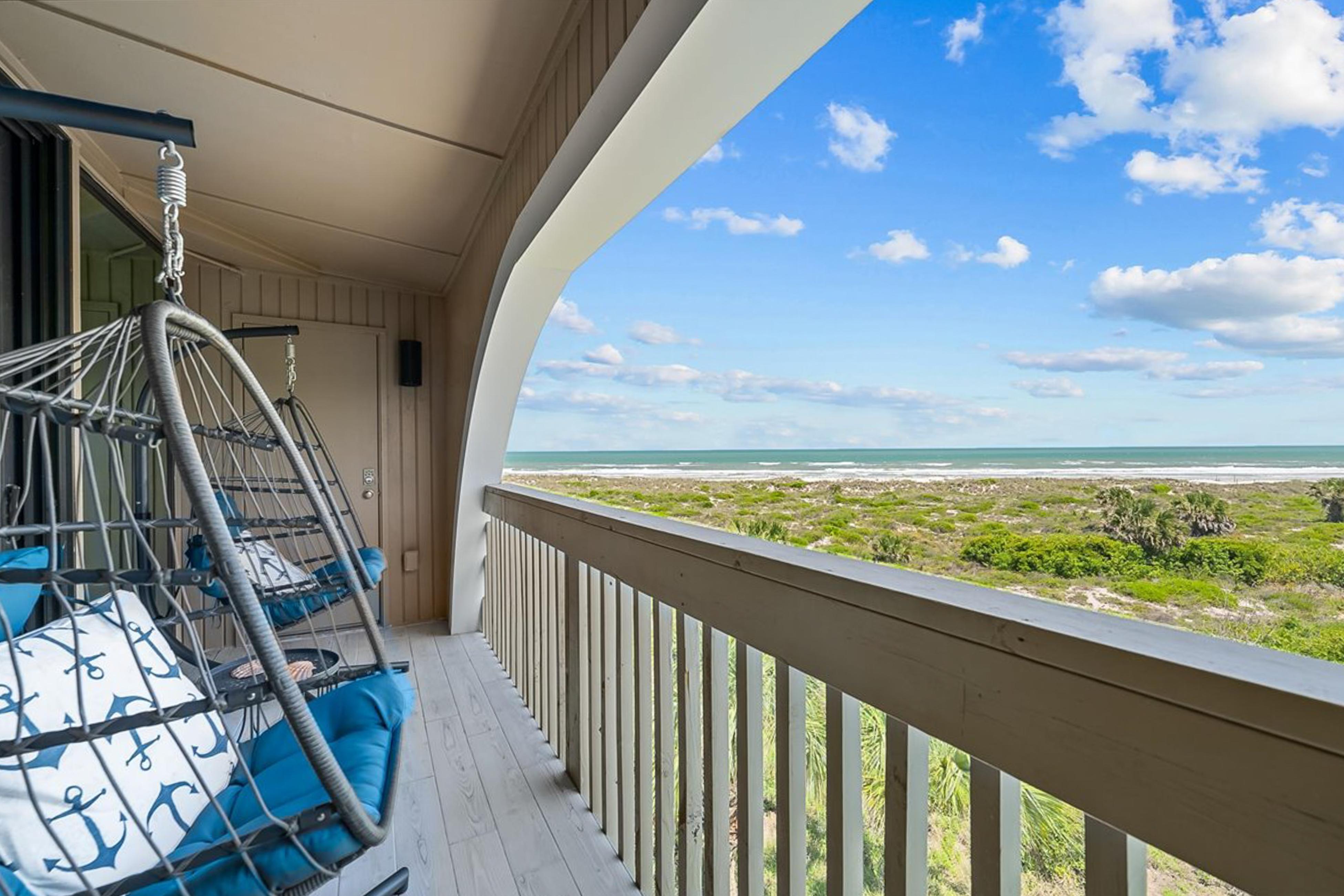 Property Image 2 - Hibiscus Oceanfront Living