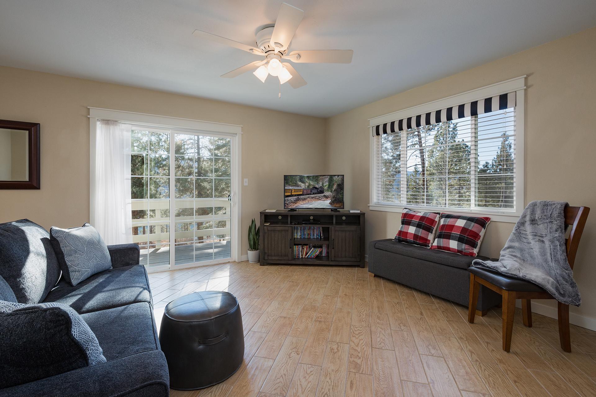 Loft Game / TV Room