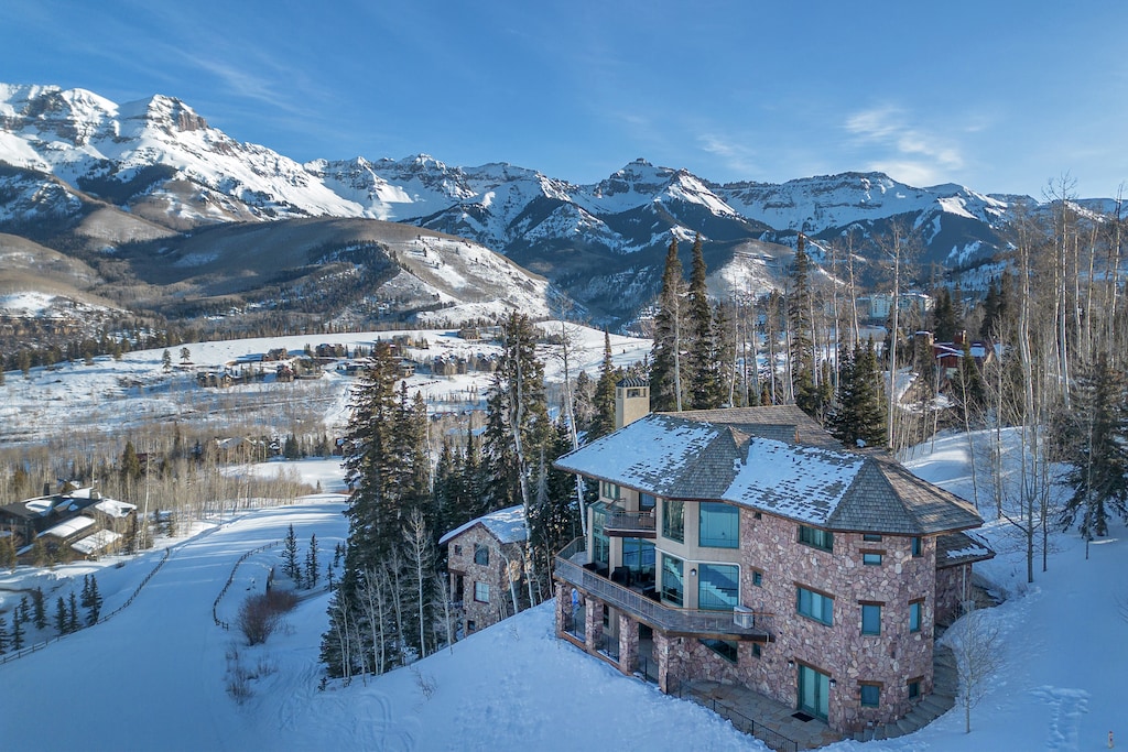 1.01-slopeside-villa-mountain-village-drone3