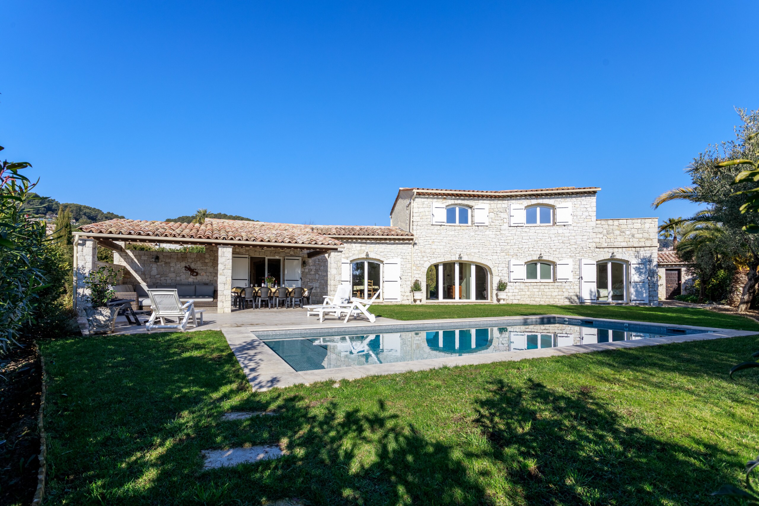 Property Image 2 - Wonderful family villa with private pool near the village of La Colle-sur-Loup