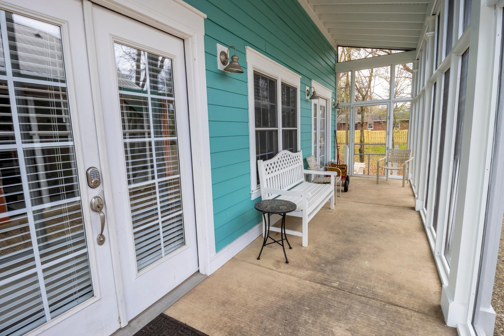 Entrance | Screened Porch